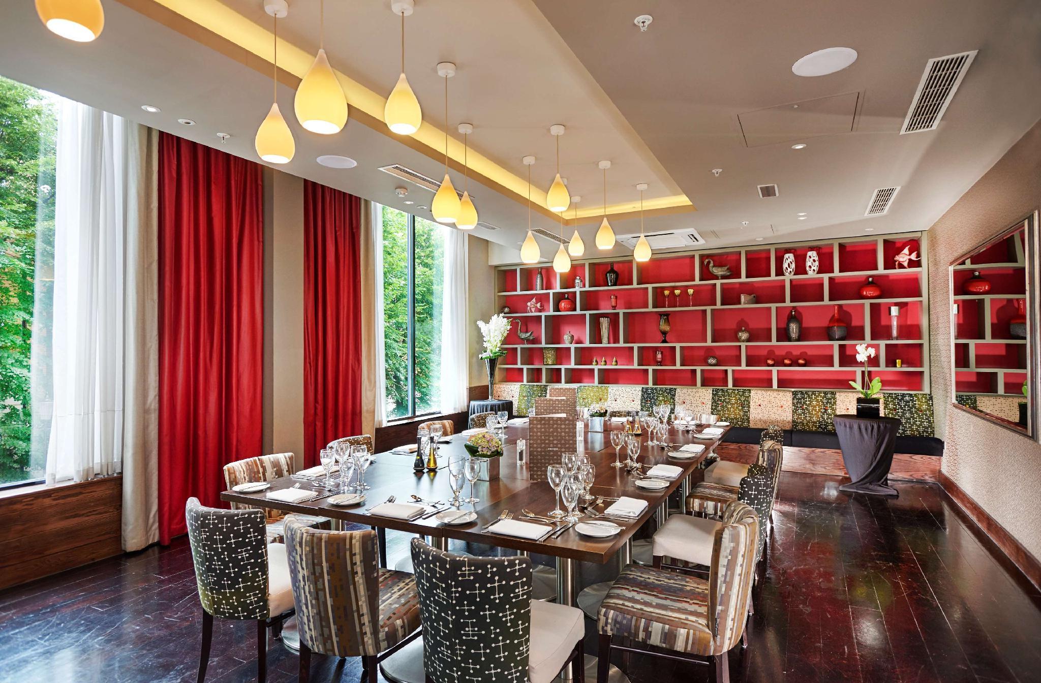 Vista Exterior Hilton London Olympia