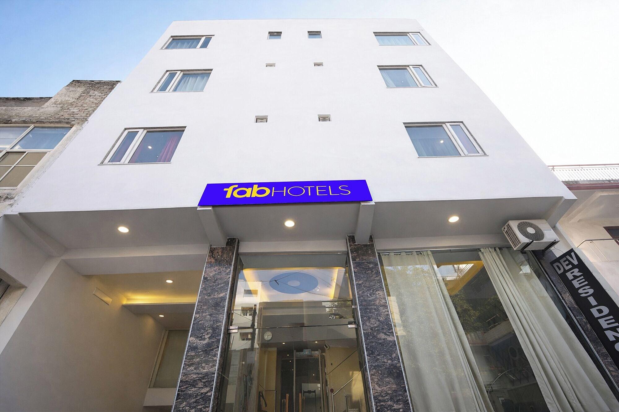 Varios Fabhotel Dev Residency