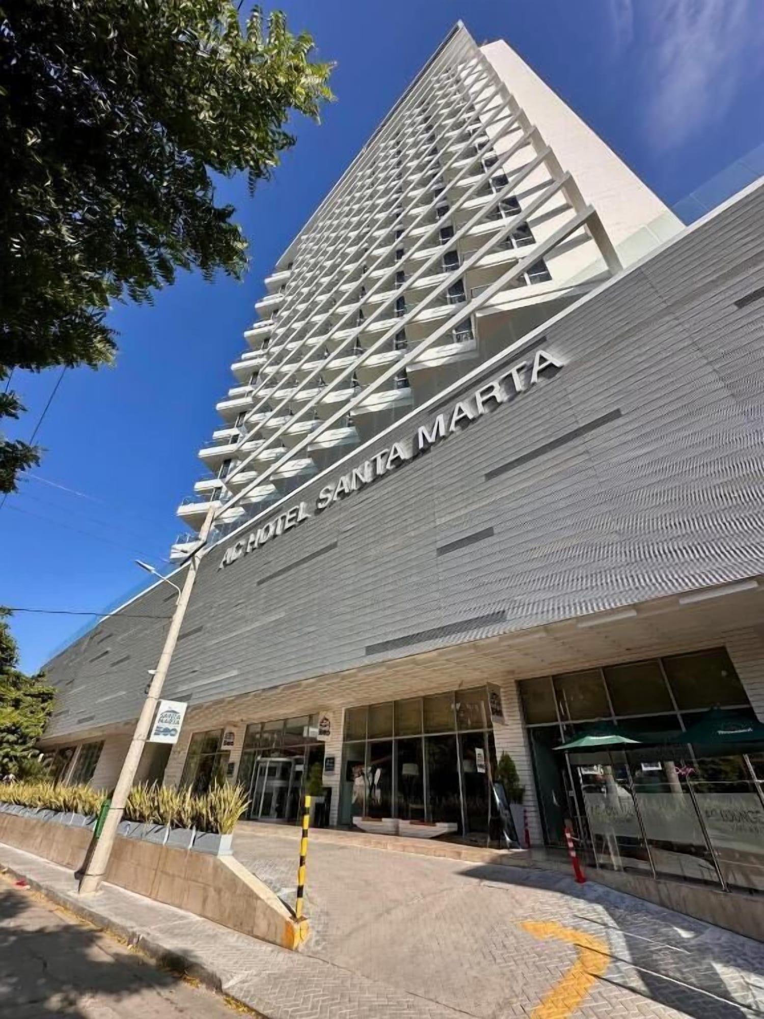 Vista Exterior Grand Marina Oceanview Apartments by Xarm Apartments