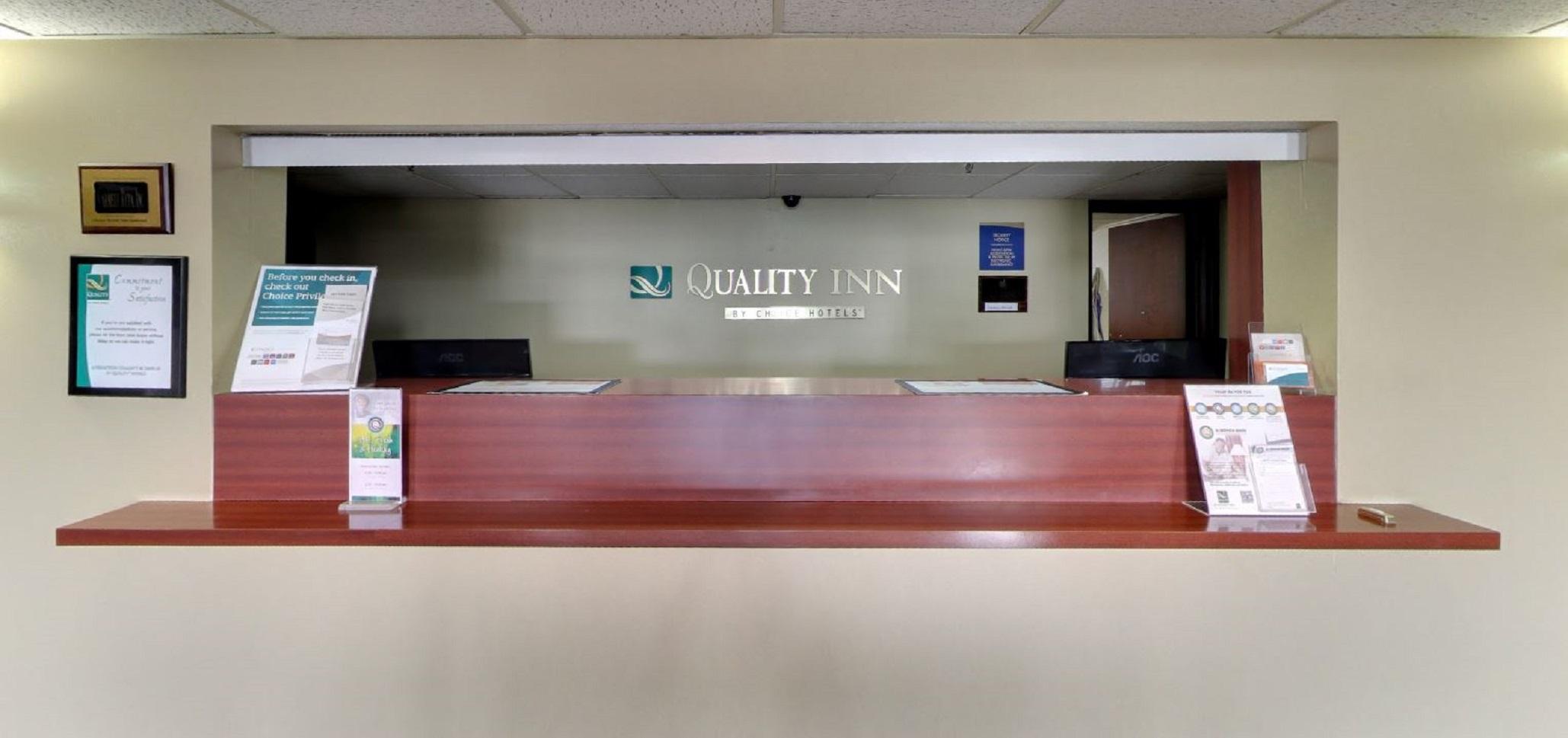 Vista Lobby Quality Inn Milan - Sandusky