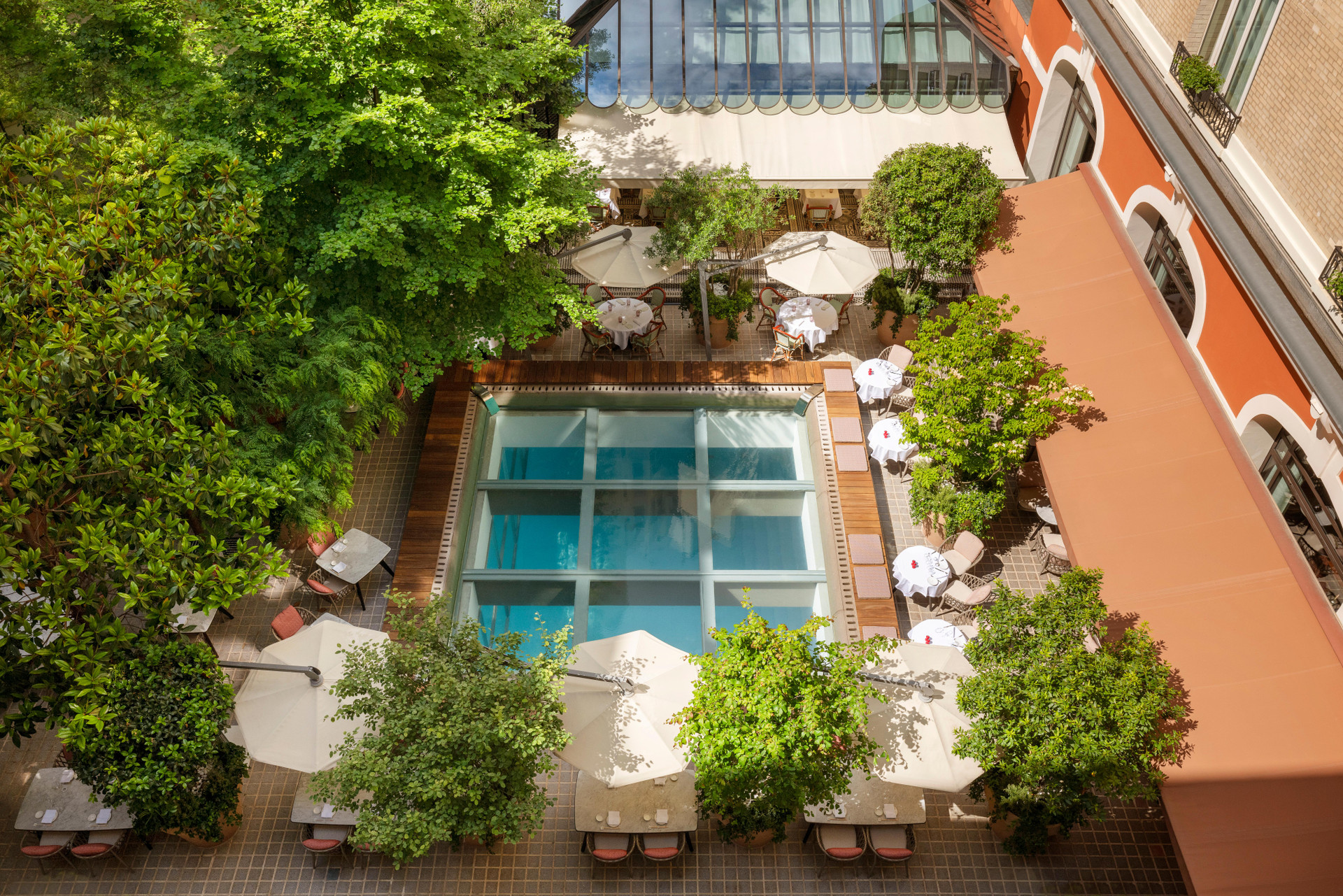 Vista Exterior Le Royal Monceau - Raffles Paris