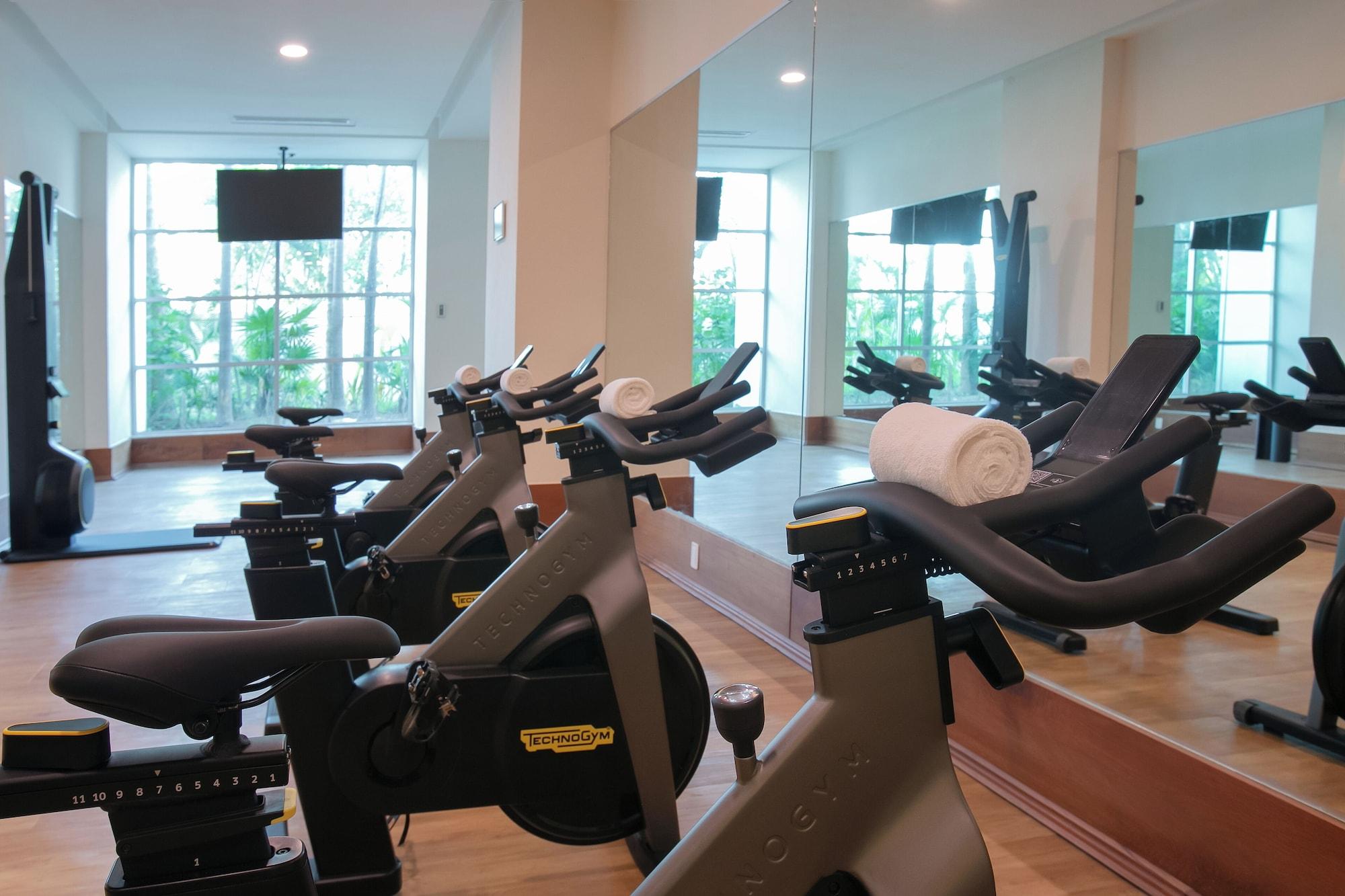 Gimnasio Grand Ocean Breeze Acapulco