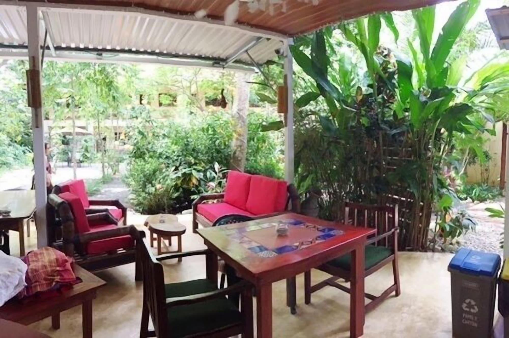 Restaurant Tropical Sands Dominical Eco Inn