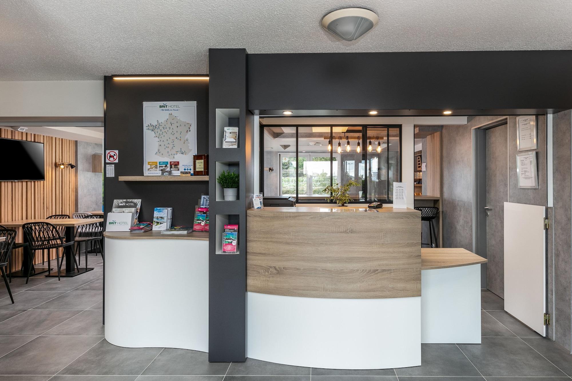 Vista Lobby Brit Hotel Iroise