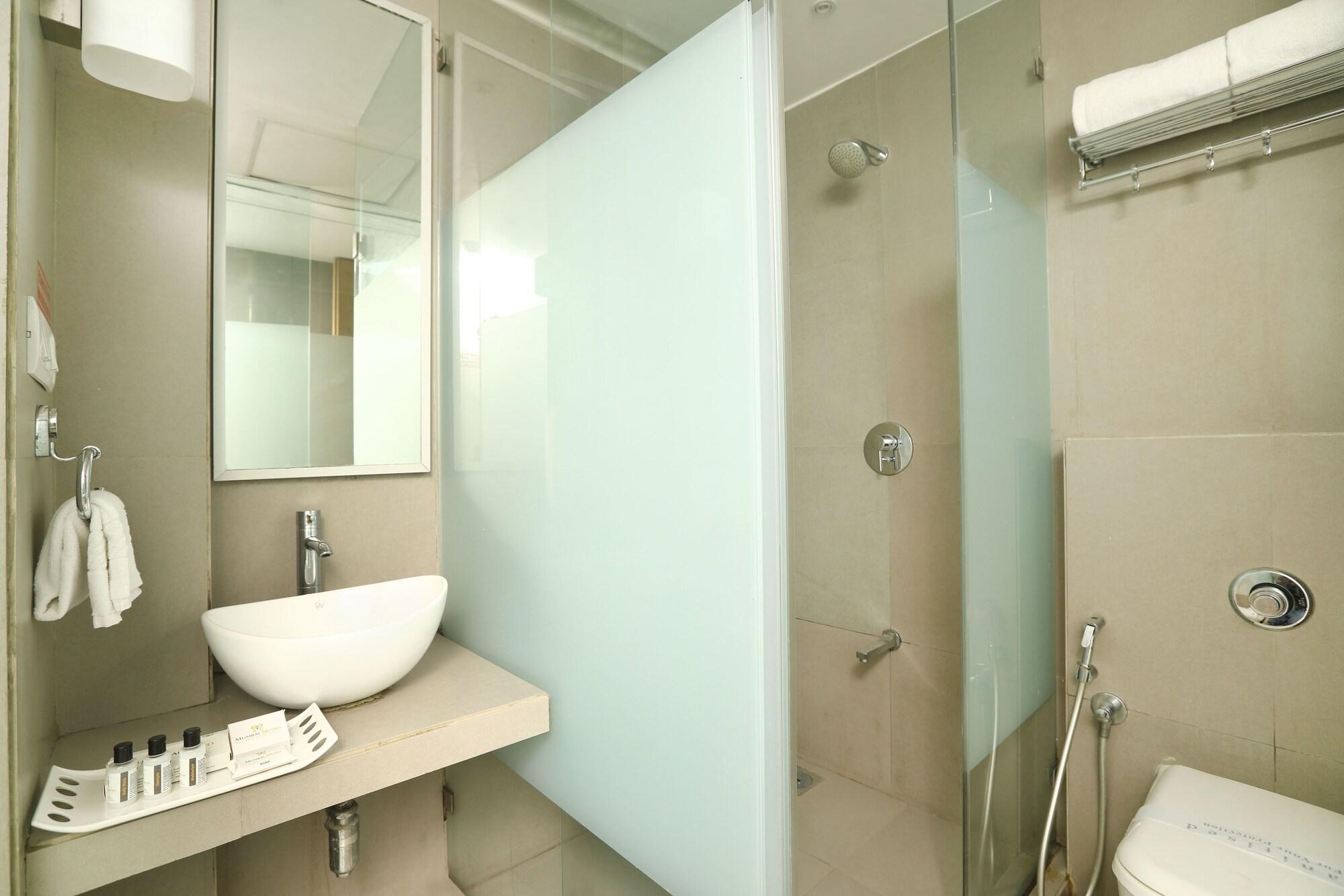 Equipamiento de Habitación Mumbai Metro - The Executive Hotel