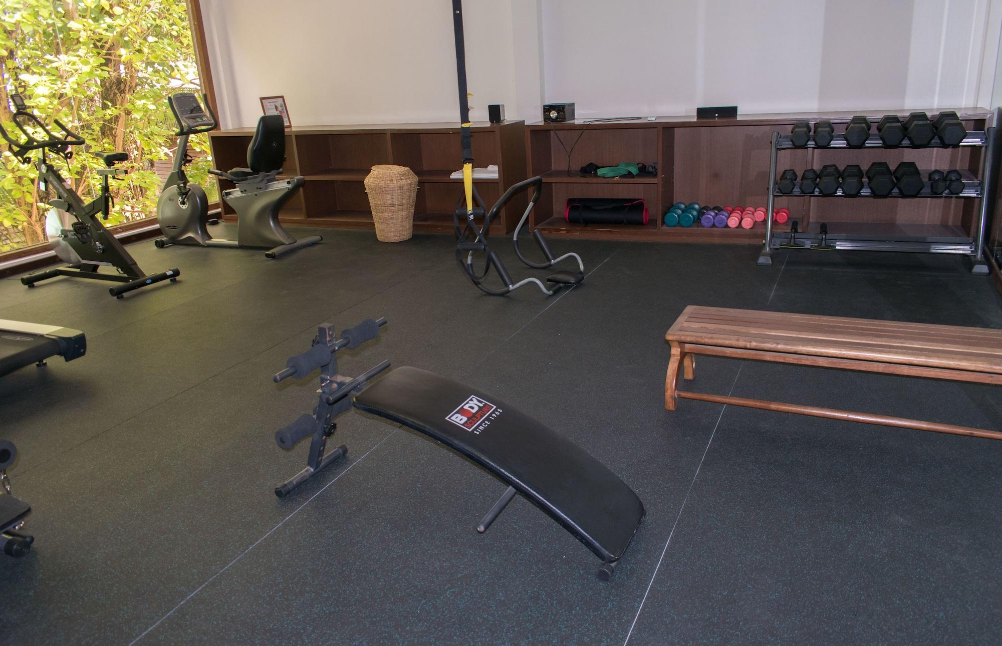 Gimnasio Gangehi Island Resort
