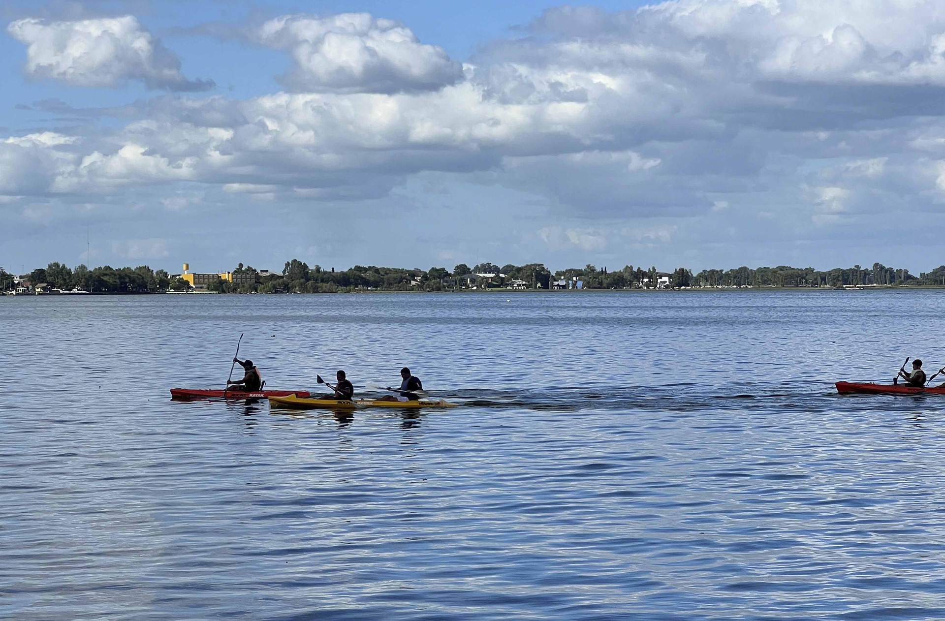 Vista Exterior Posada Suiza by Prima Collection