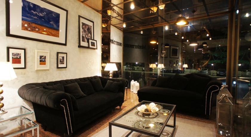 Vista Lobby Montermoso