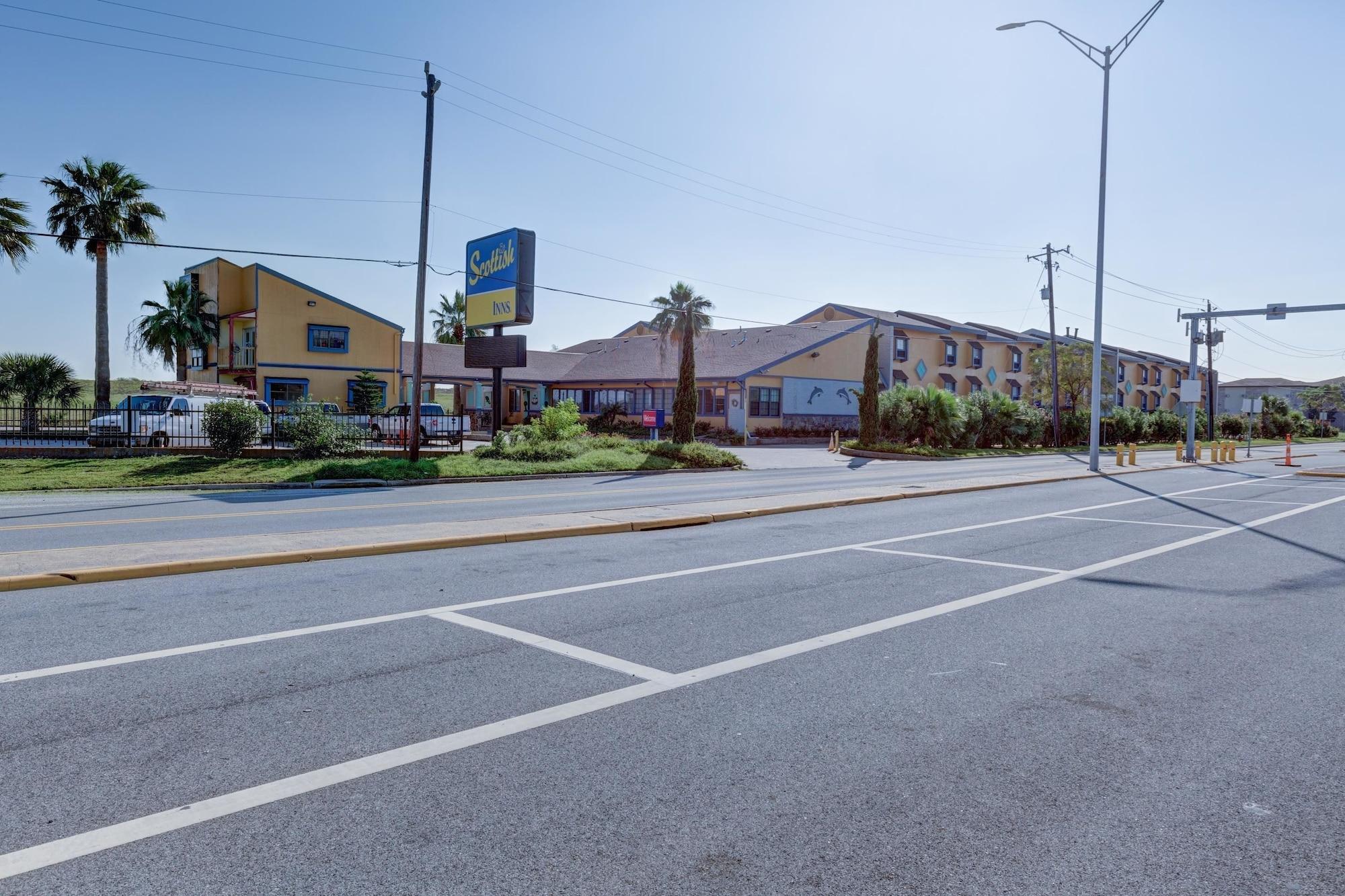 Vista Exterior Scottish Inns Galveston