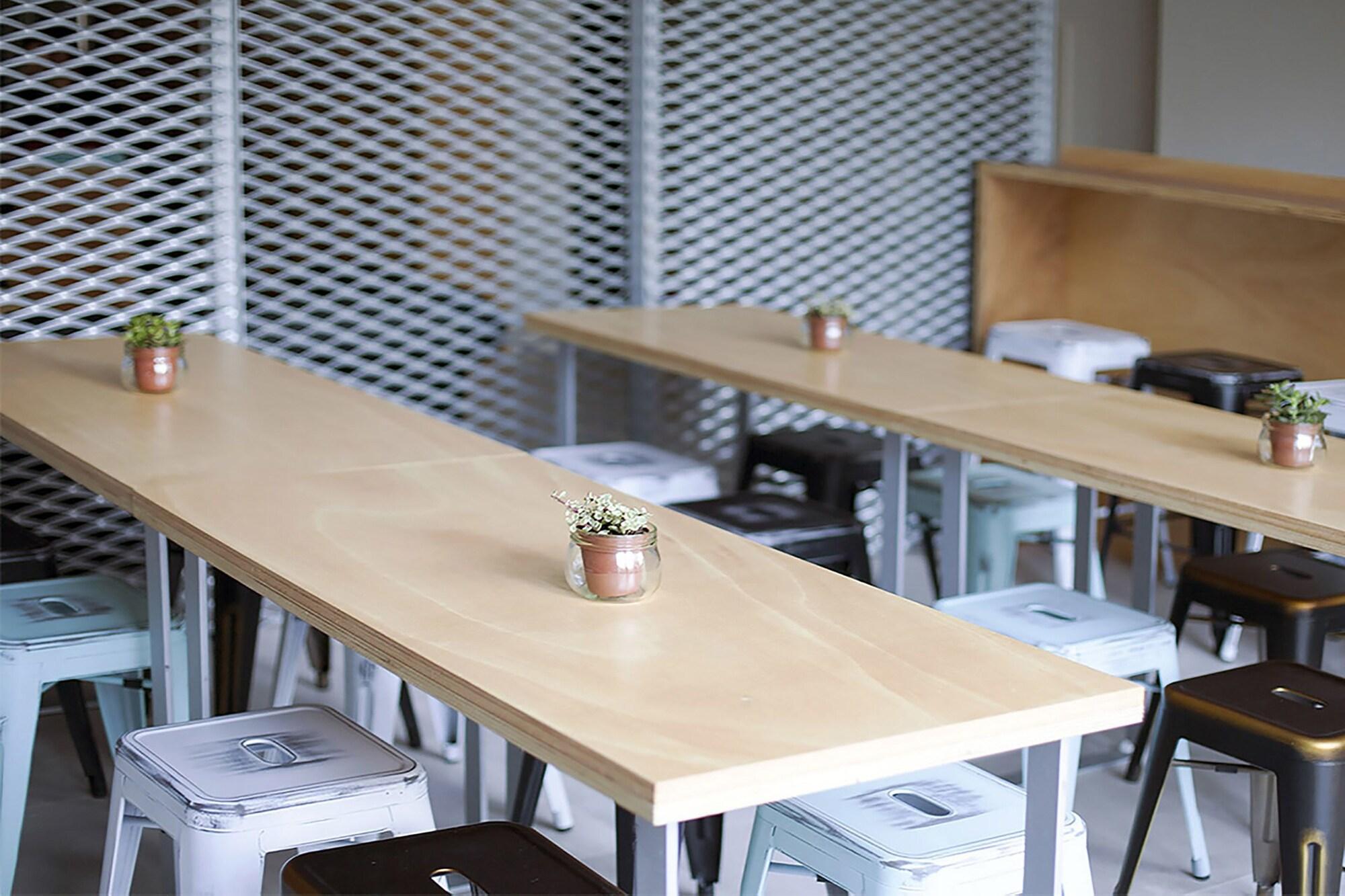 Vista Lobby Meeting Point Hostels