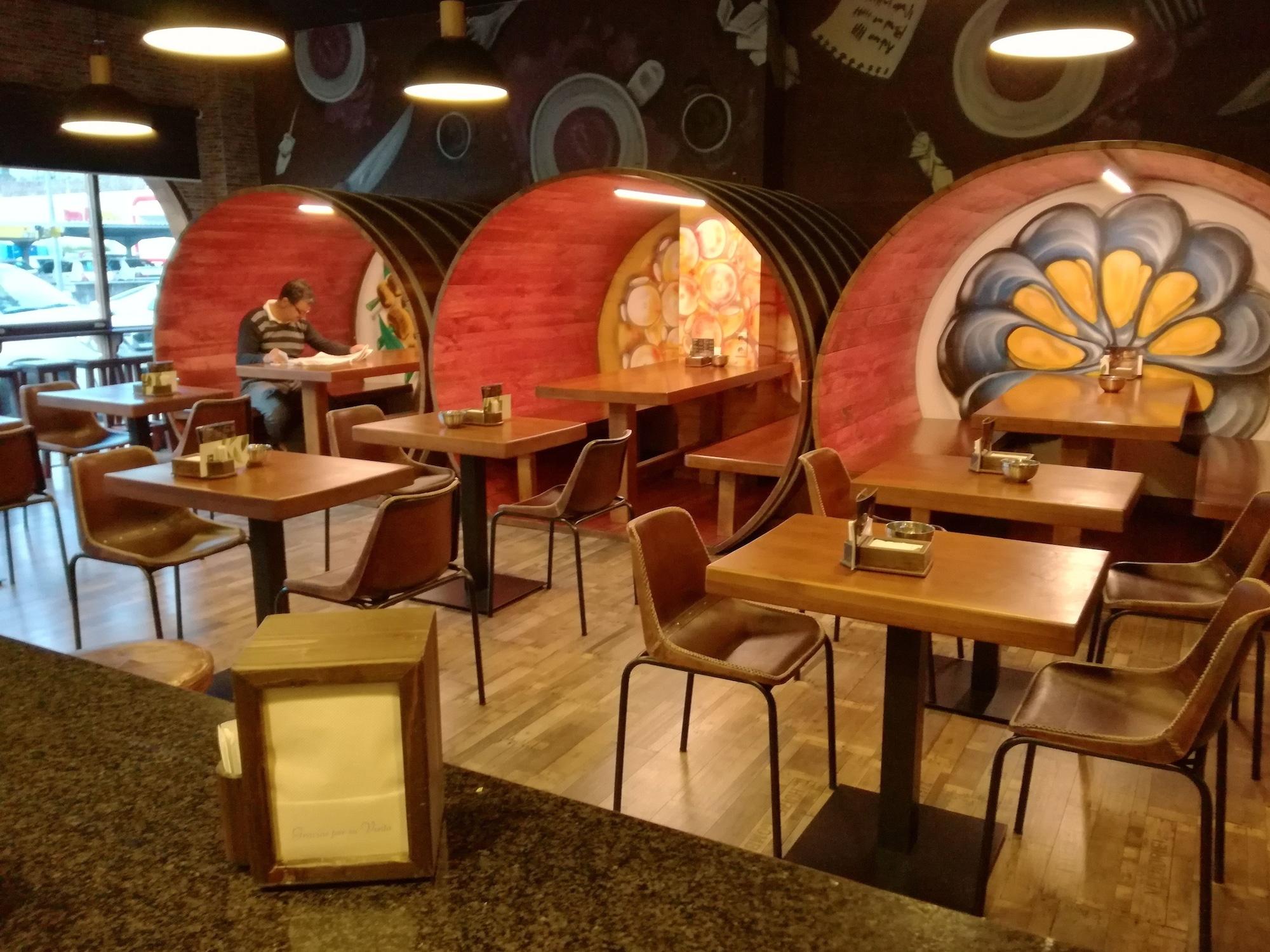 Bar/Salón Pension Los Trillizos-O Lar do Trilli