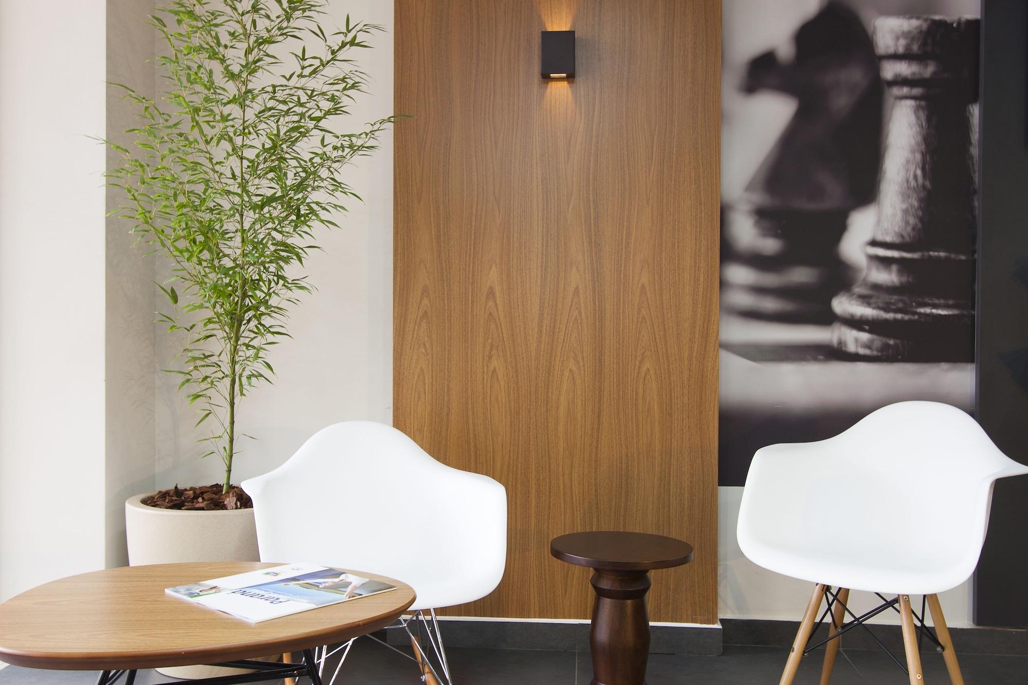 Vista Lobby Ibis Cascavel