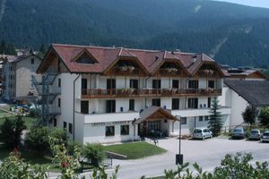 Alojamiento - Hotel Canada