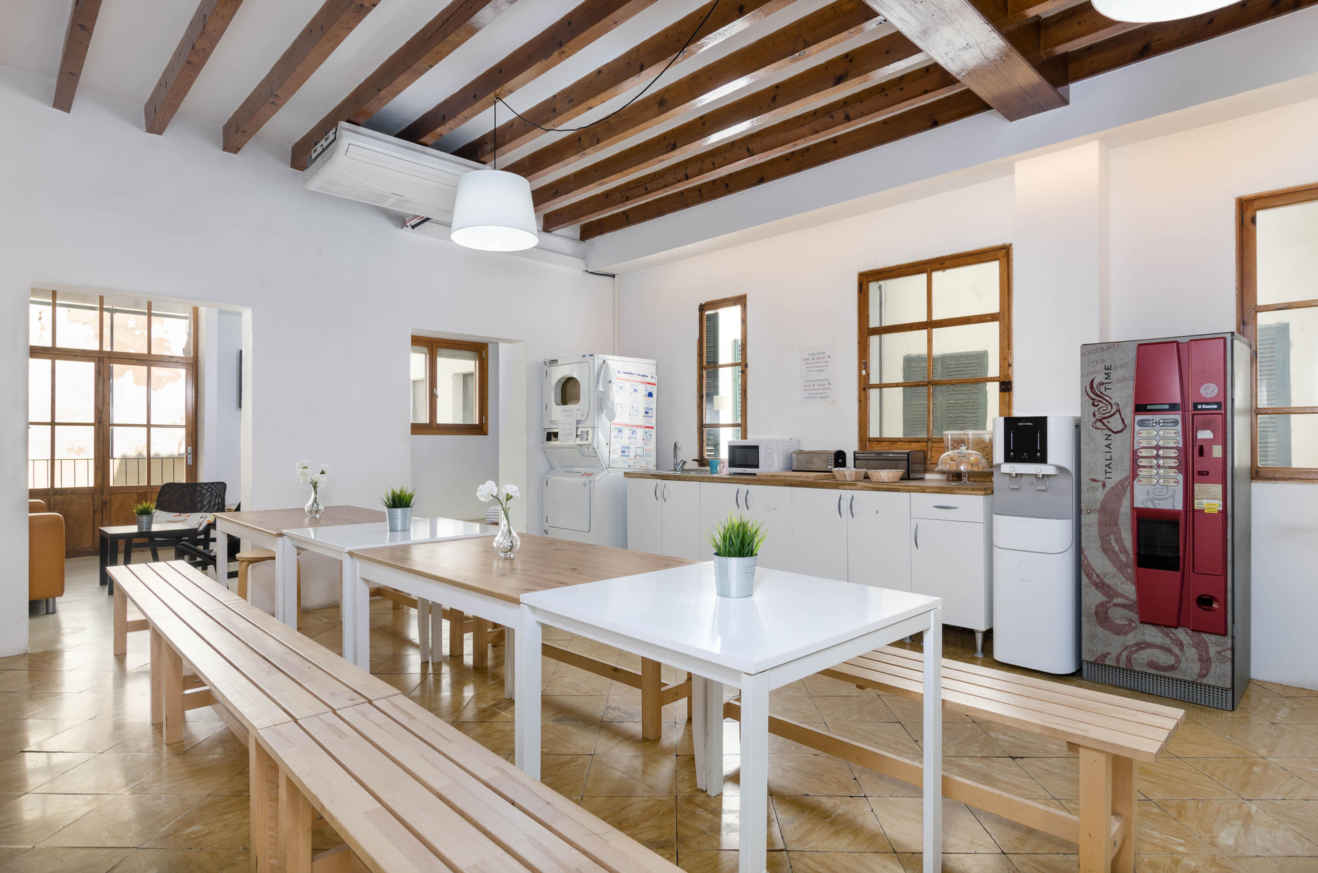Restaurant Urban Hostel Palma Albergue Juvenil