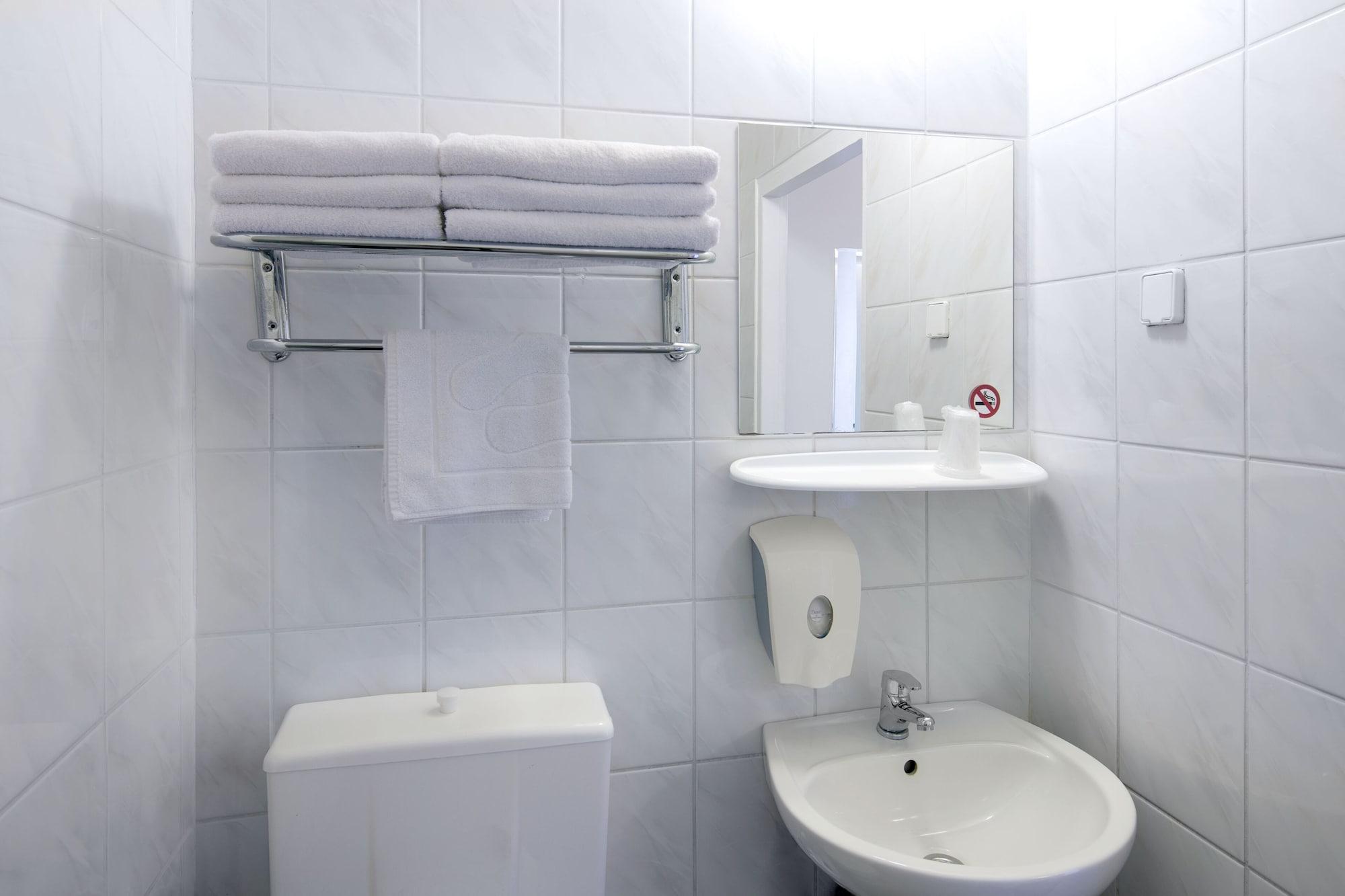 Equipamiento de Habitación Hotel Aramis