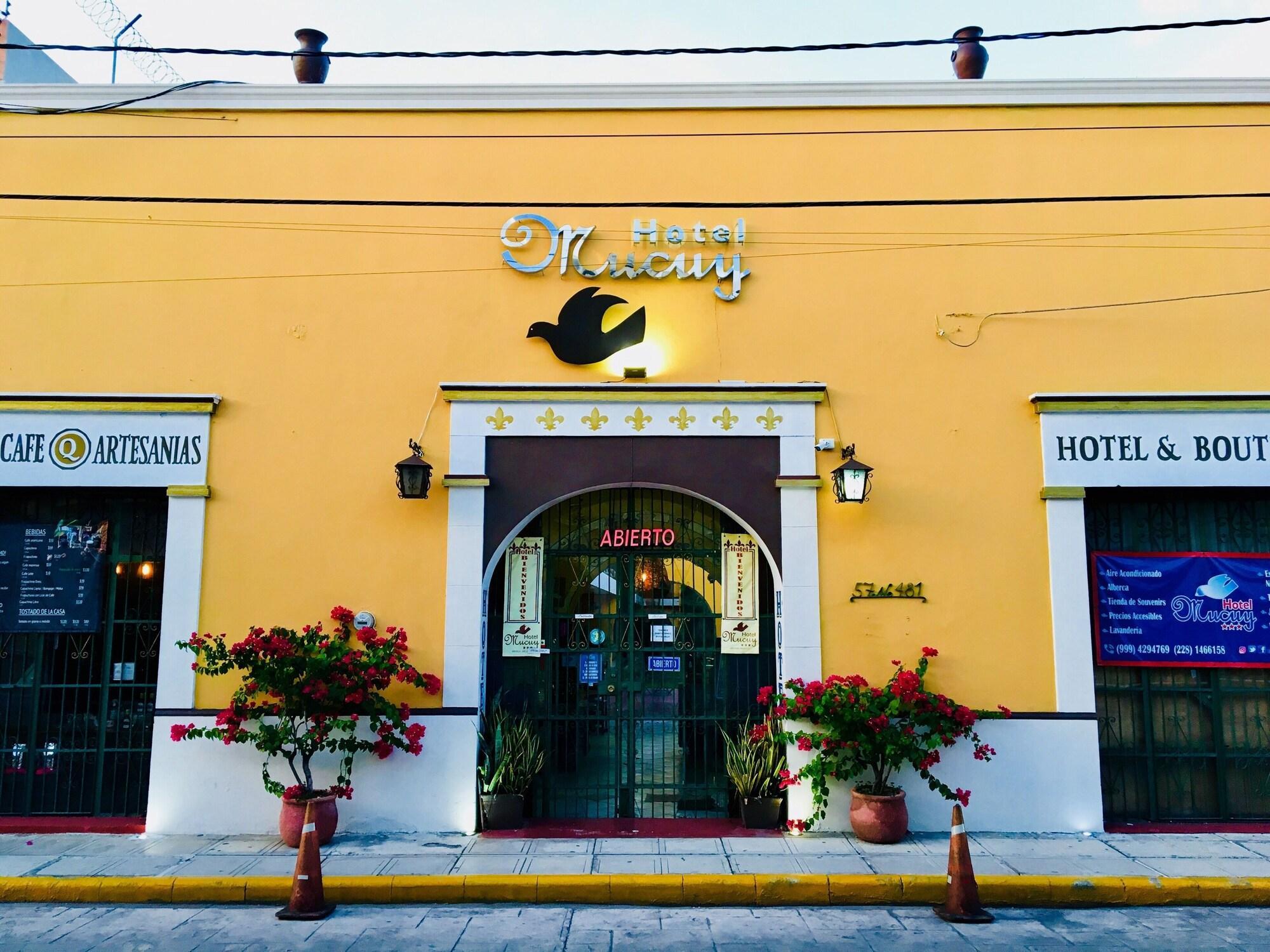 Vista Exterior Hotel Mucuy