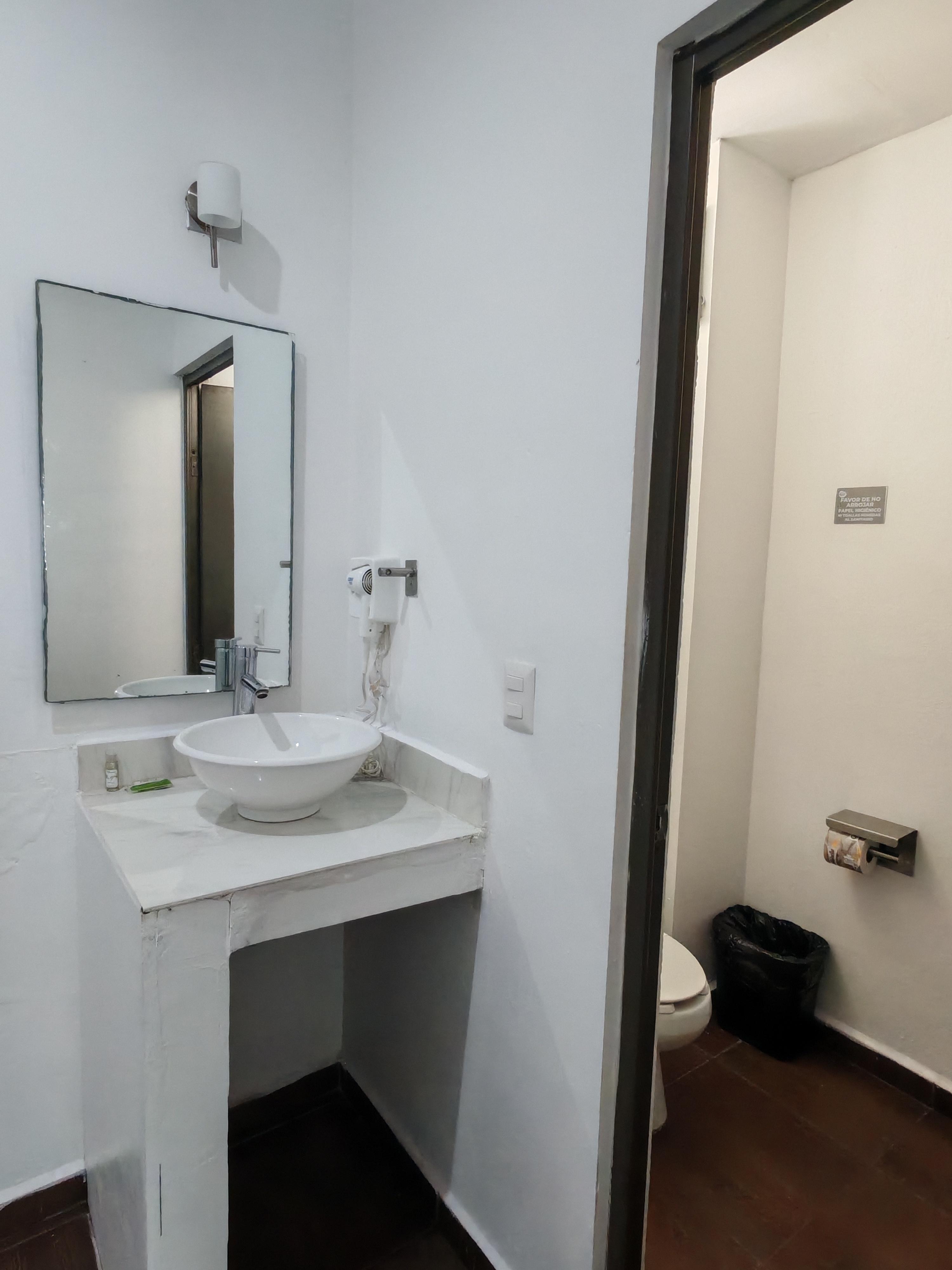 Baño Alo Select Mazatlan