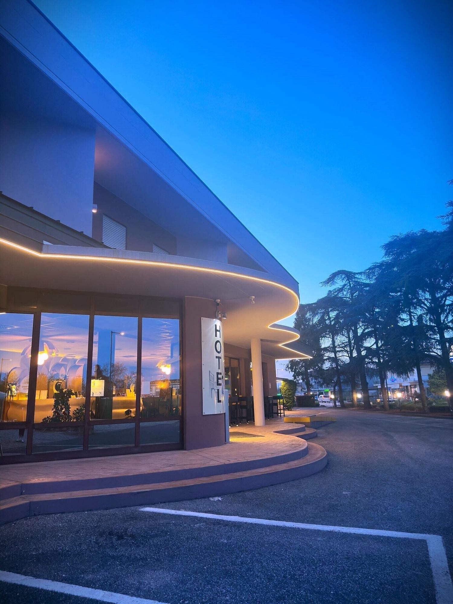 Vista Exterior Piccolo Hotel Nogara