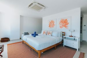 Vacation Rental - A360.E42 -Chic 3BR Escape Near the Sand, Best Location