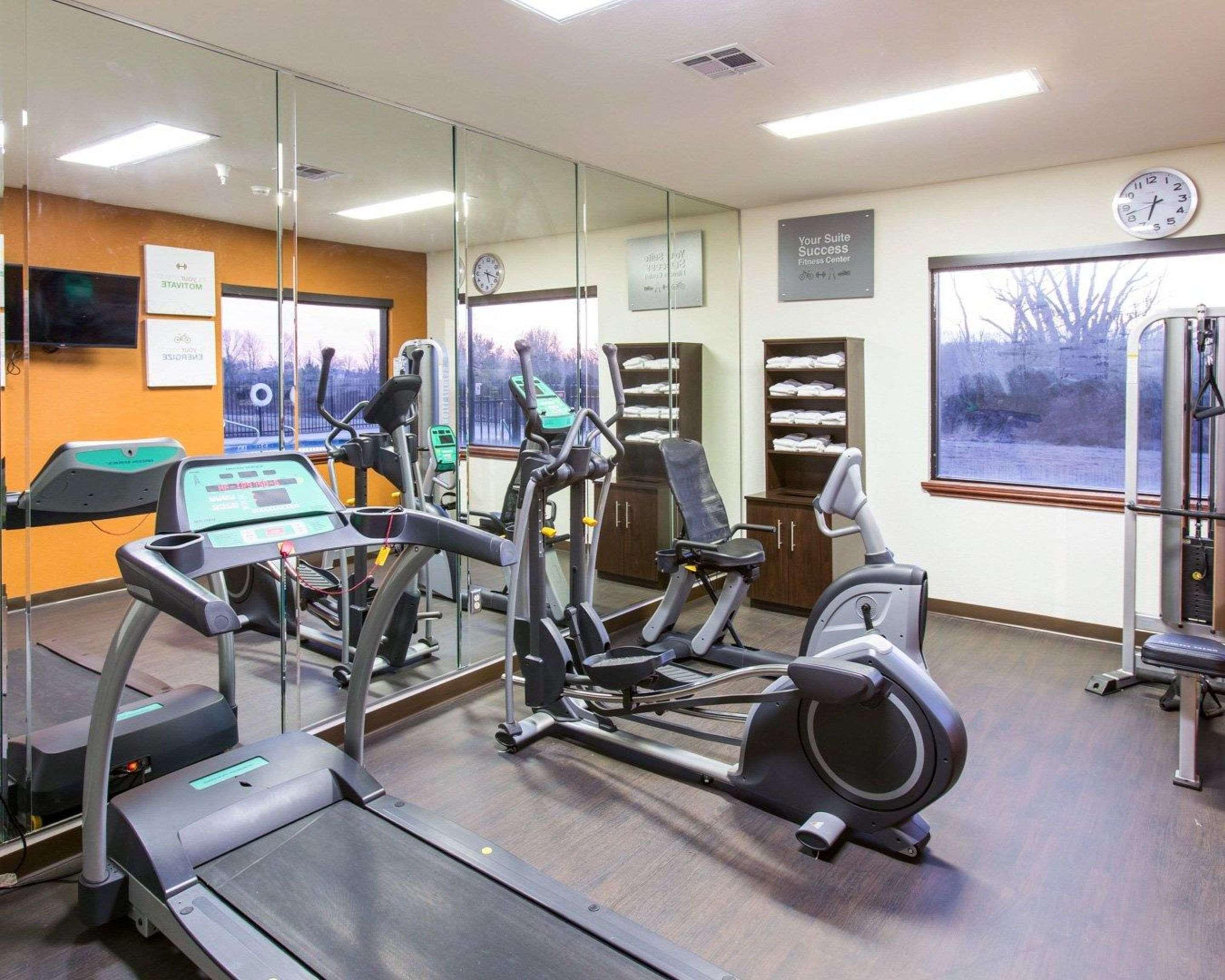 Gimnasio Comfort Suites Idabel