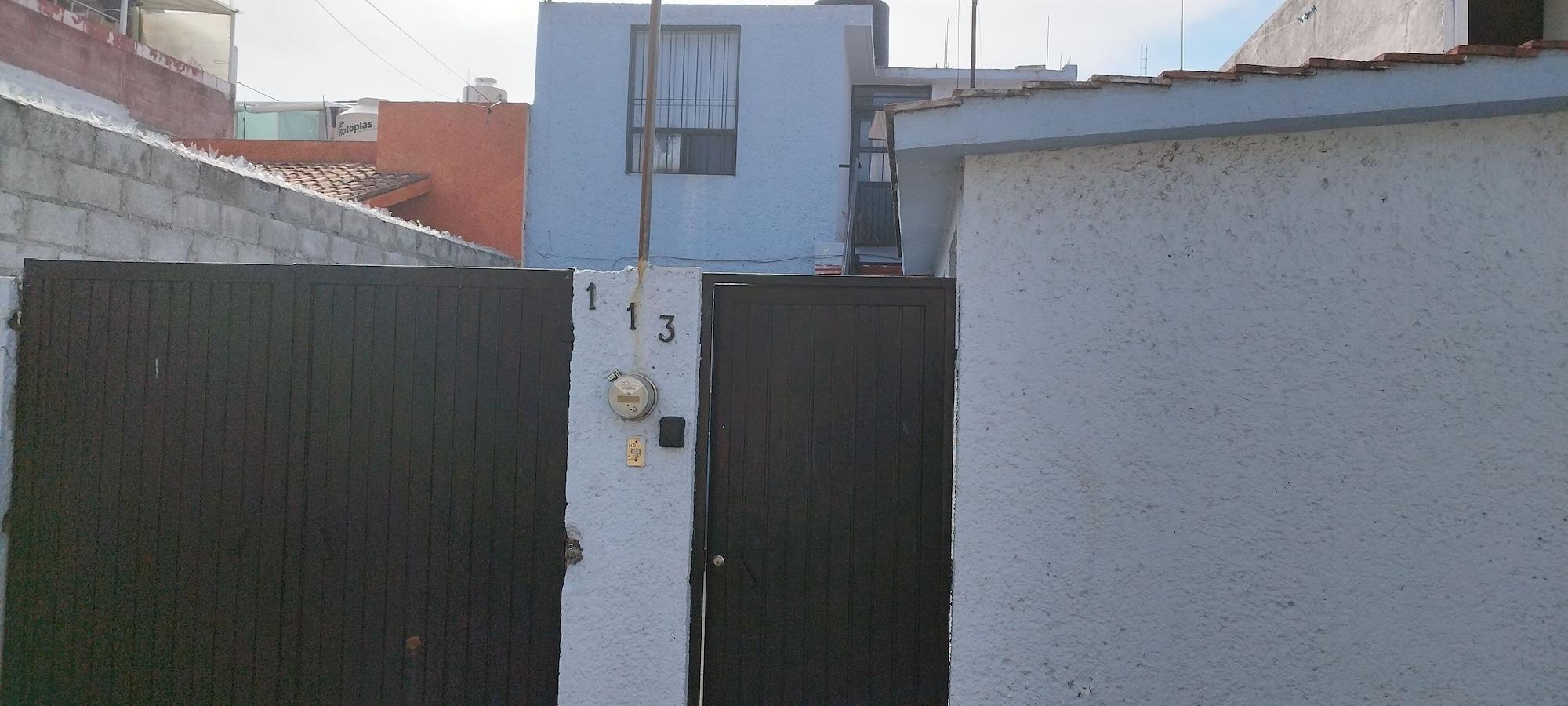 Vista Exterior Casa Alcatraz Querétaro Cerca del Tec de Monterrey