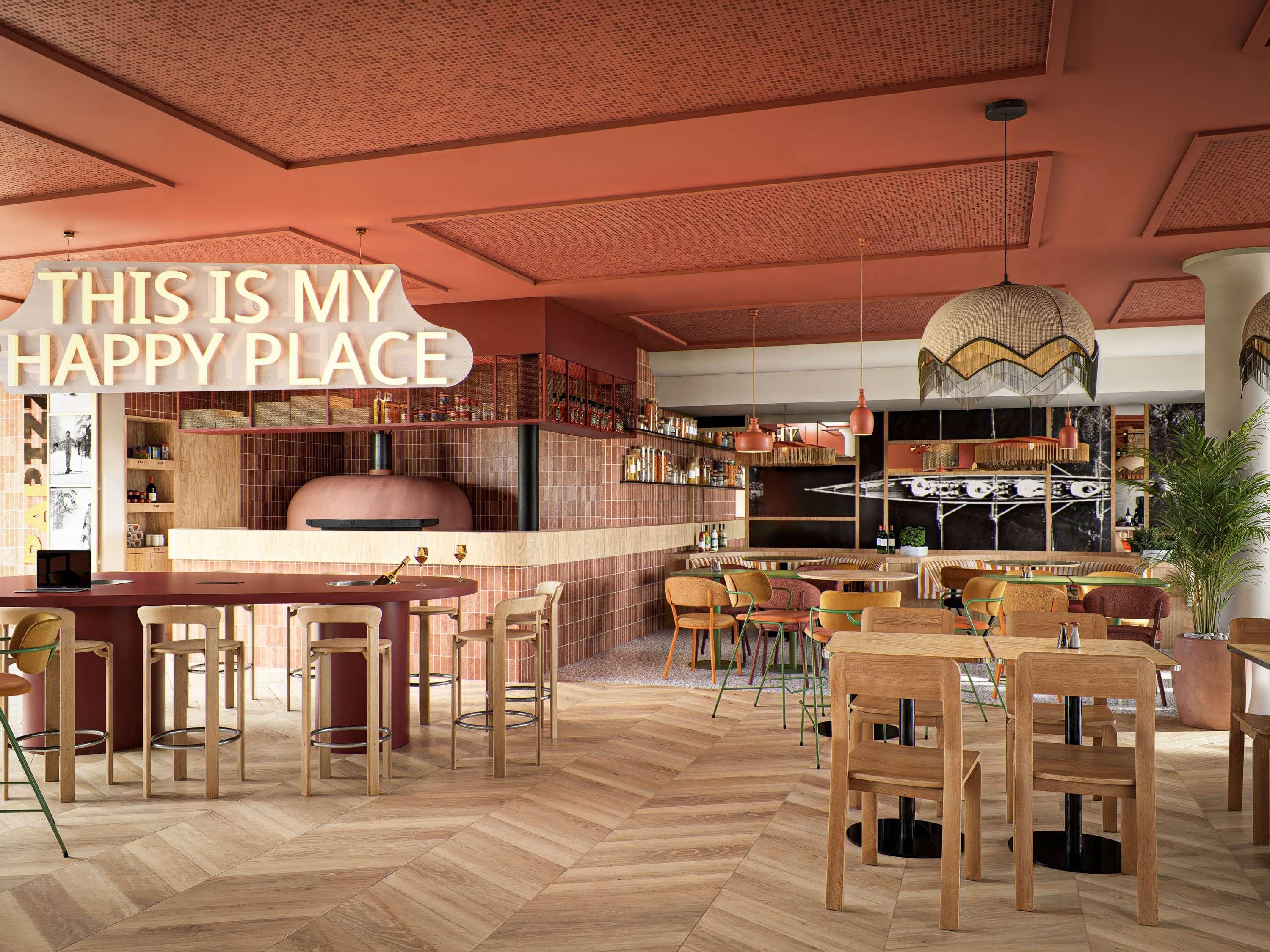 Vista Lobby ibis Styles Annecy Le Vieux
