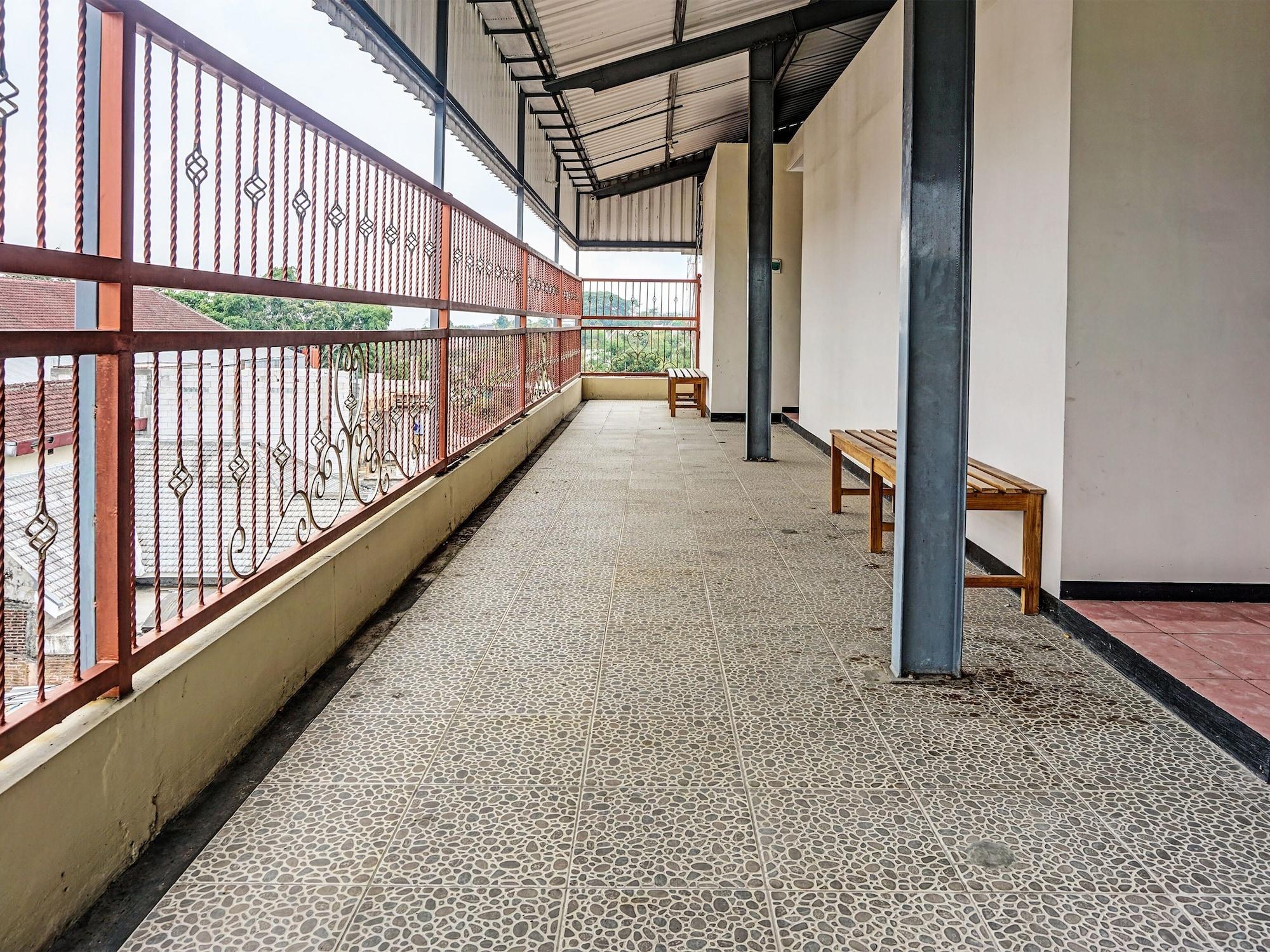 Vista Exterior SPOT ON 1870 Graha Batu Mulia