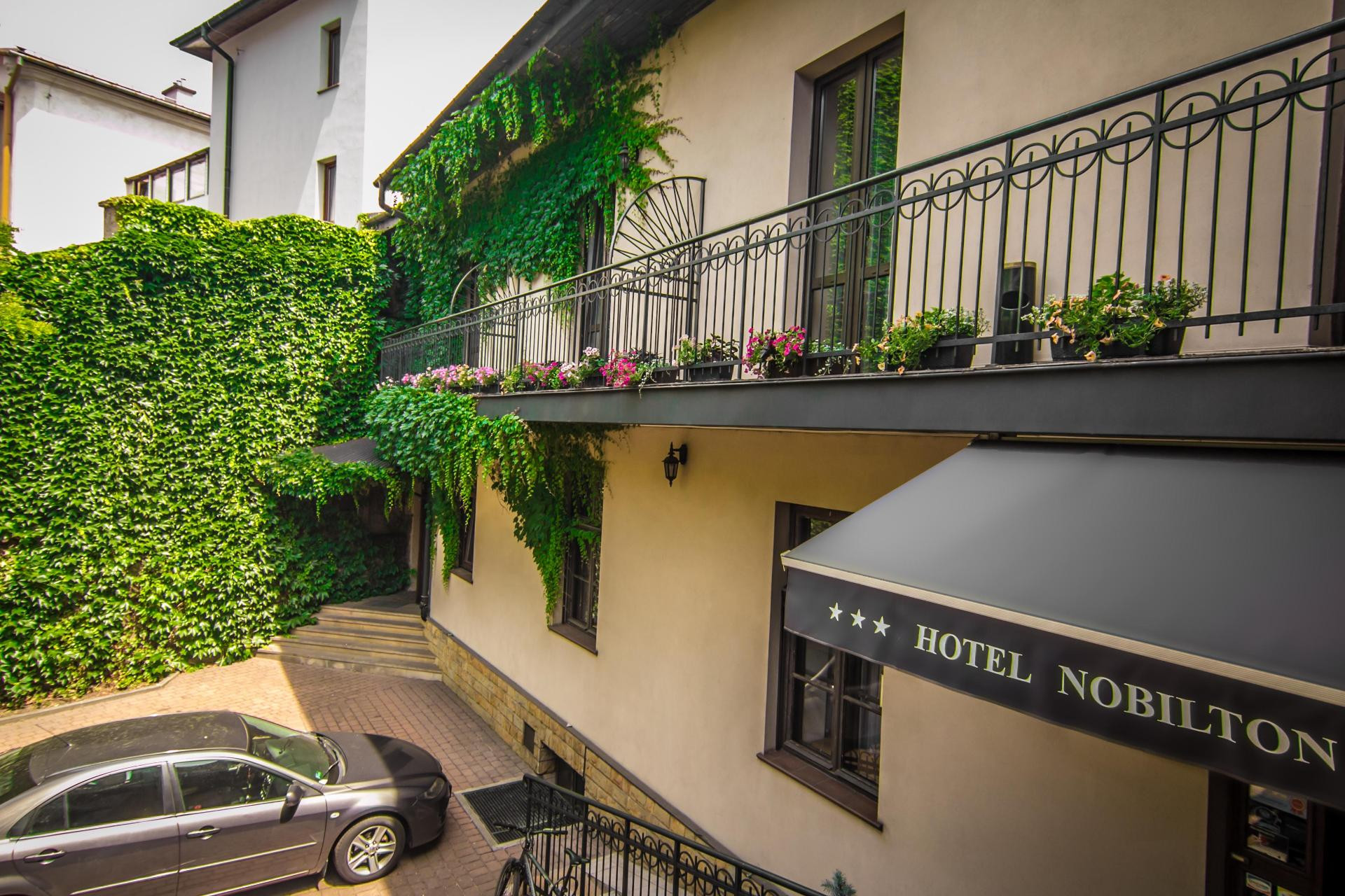 Vista Exterior Nobilton Hotel