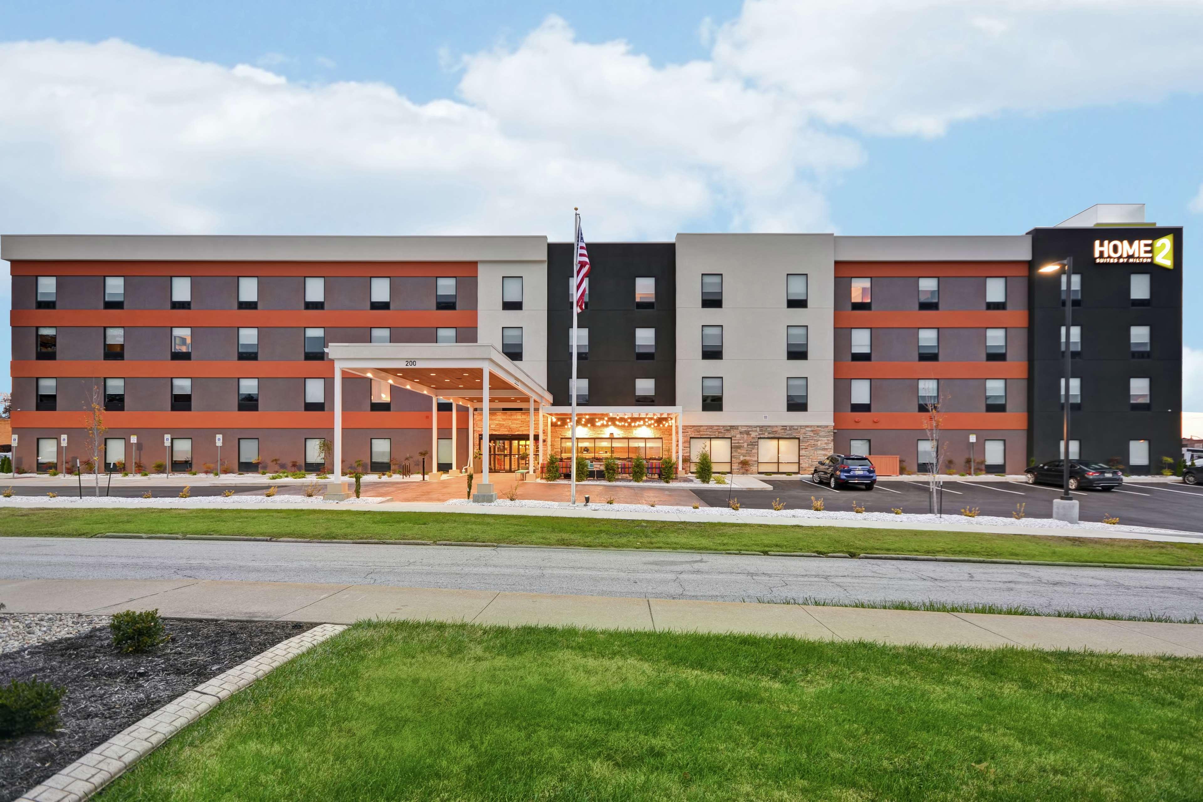 Vista Exterior Home2 Suites by Hilton Carbondale