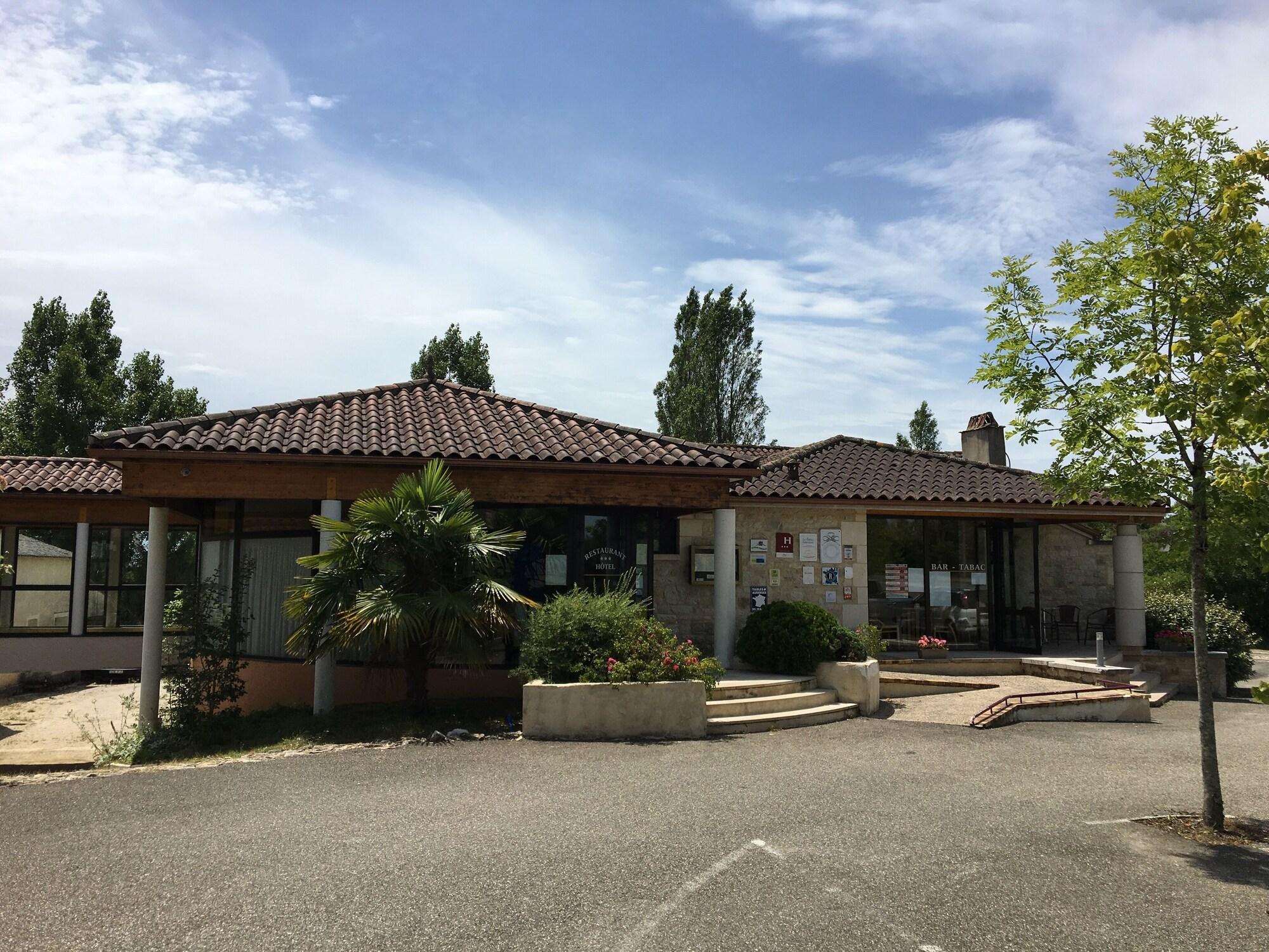 Vista Exterior Hotel Restaurant La Bergerie