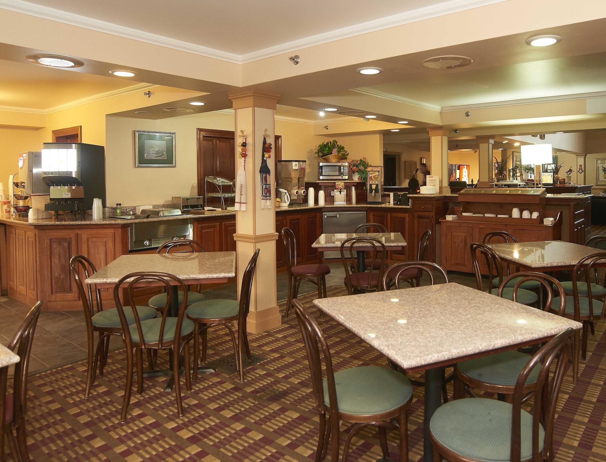 Restaurant New World Inn