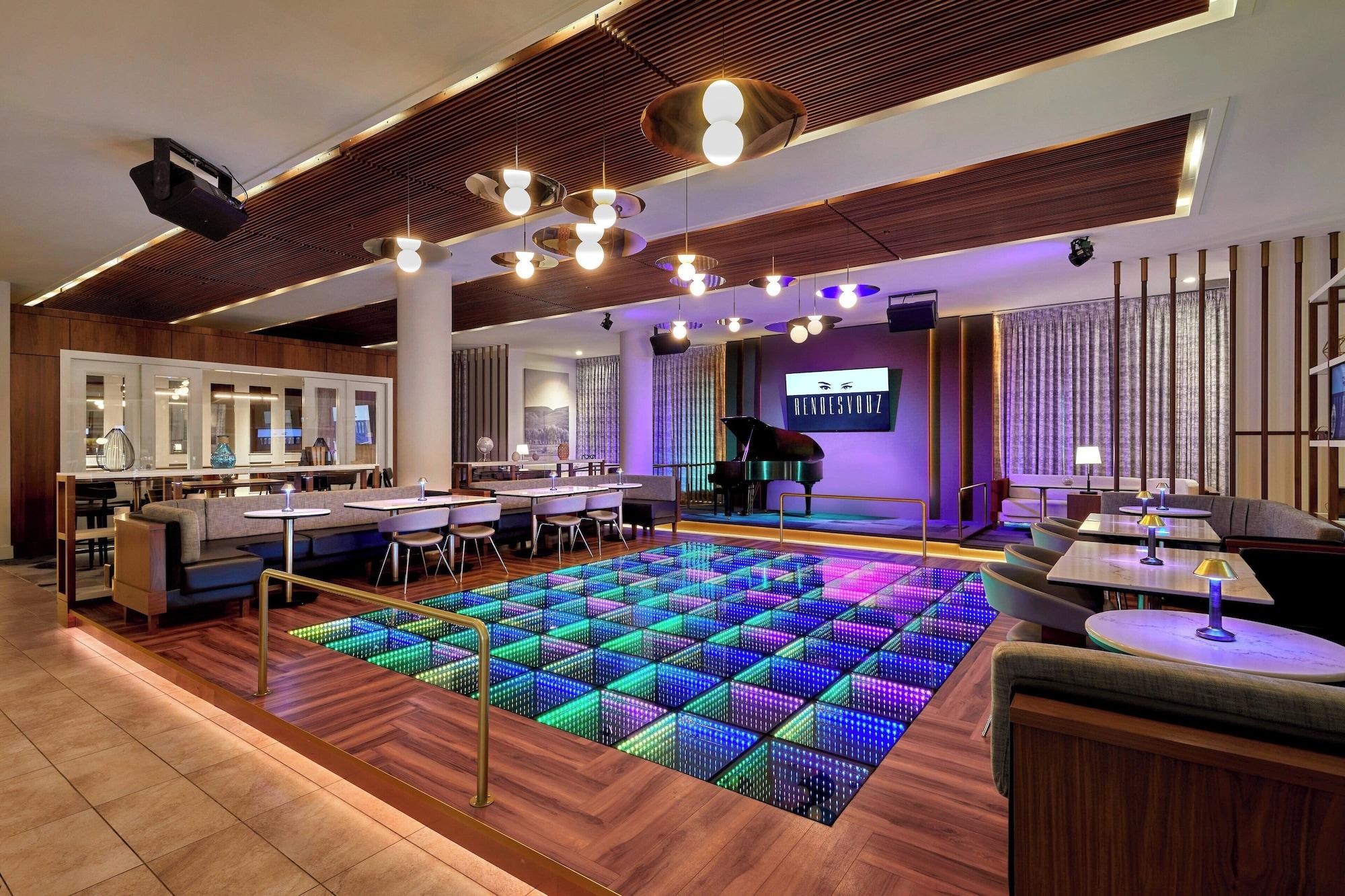 Restaurant Courtyard by Marriott Calgary South