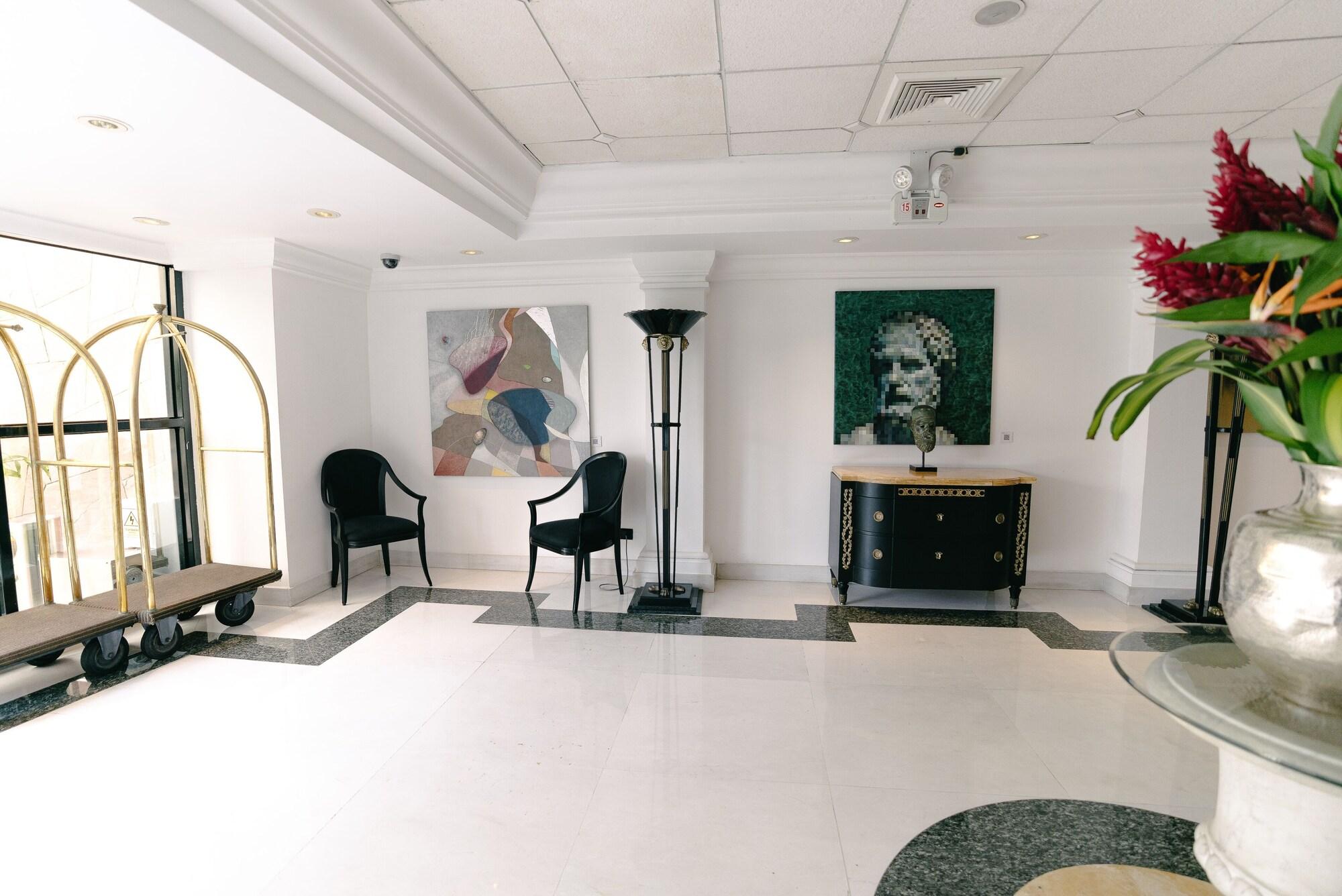 Vista Lobby BTH Hotel Lima Golf