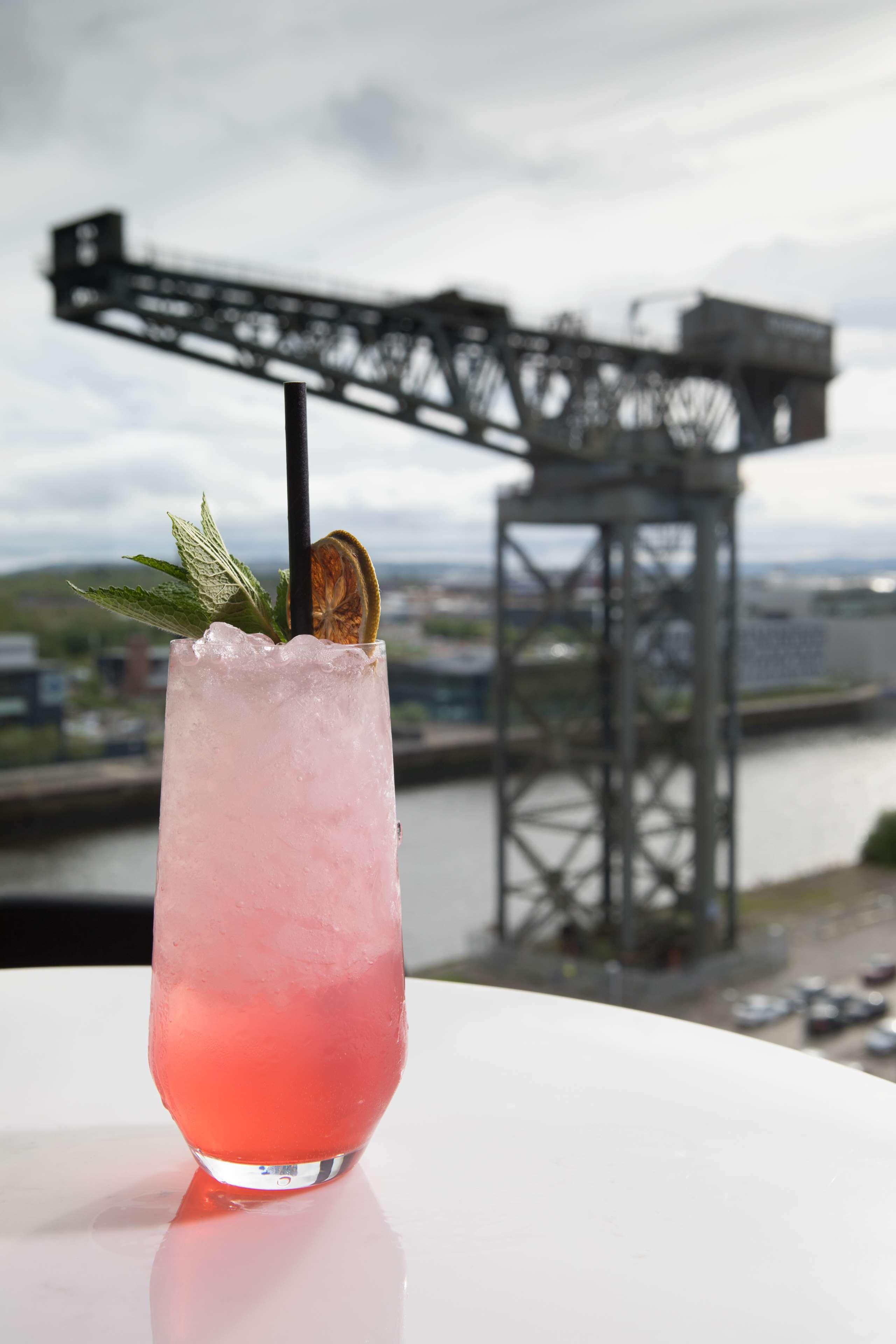 Restaurant Radisson RED Glasgow