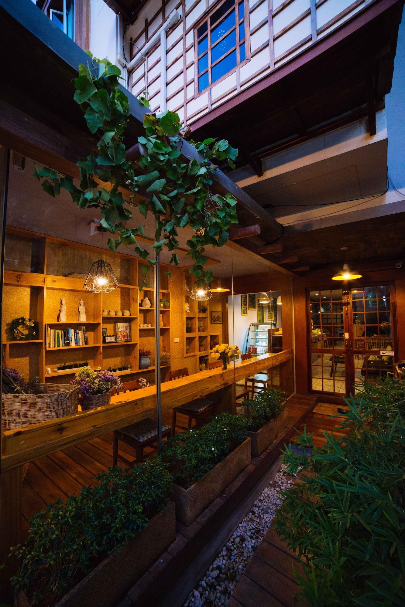 Vista Exterior Baan Mek Hostel