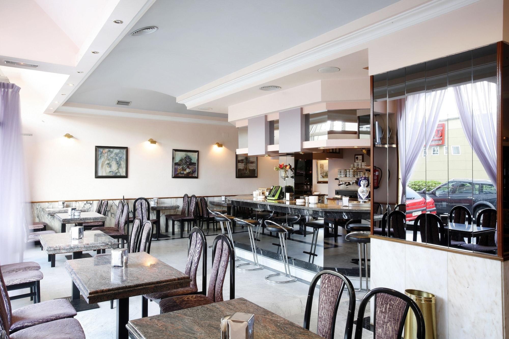 Bar/Salón Hotel Alcomar