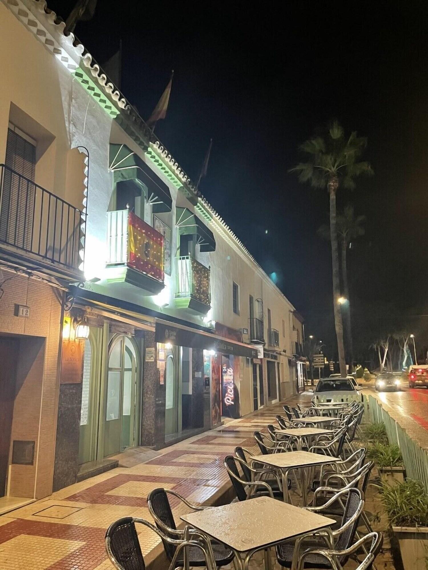 Vista Exterior Hostal Fleming