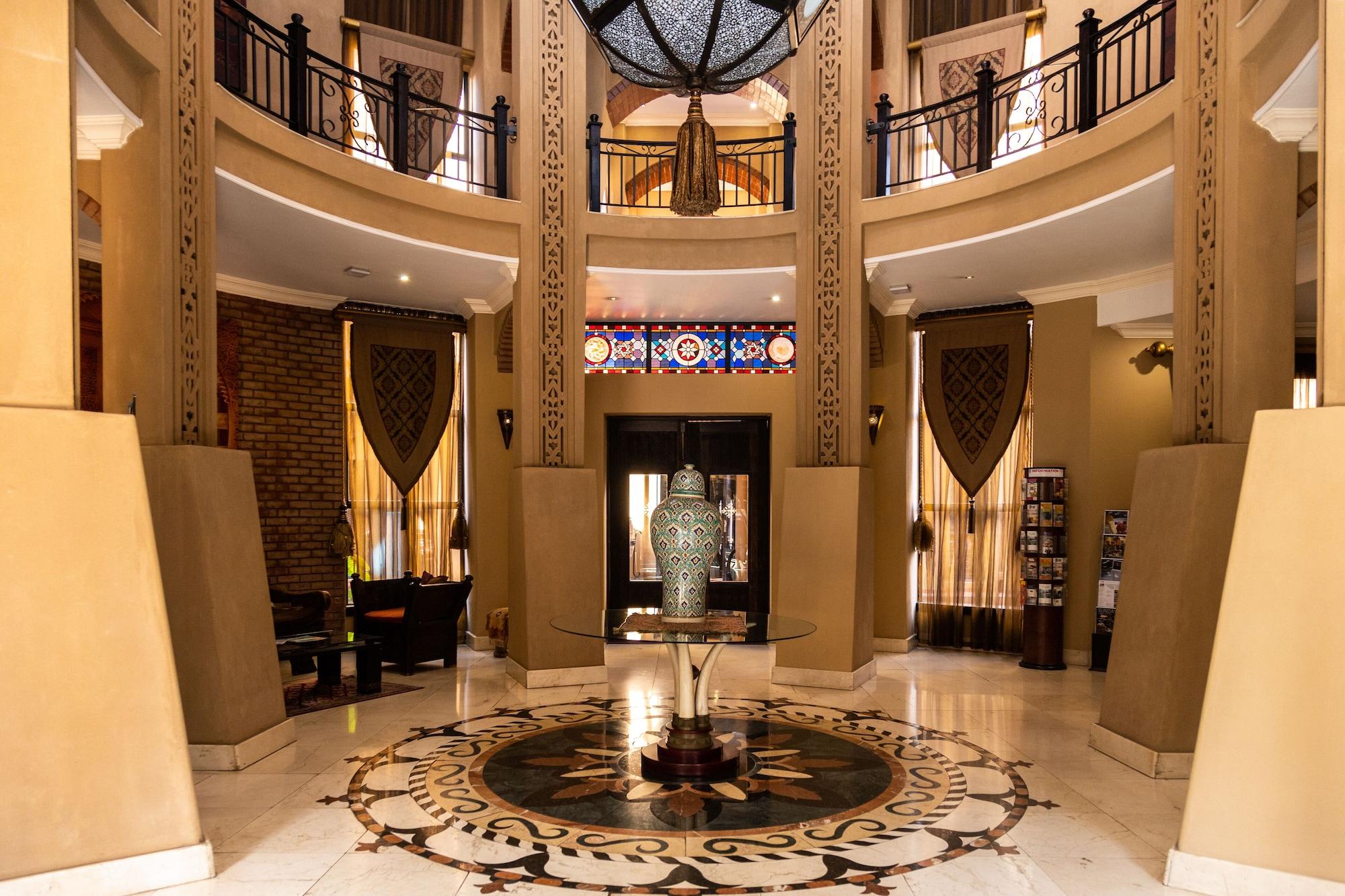 Vista Lobby Royal Elephant Hotel & Conference Centre