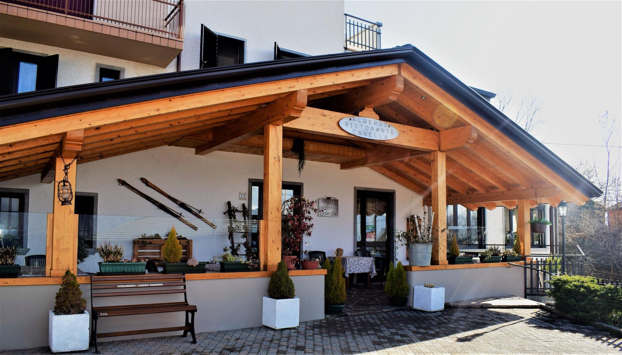 Varios Albergo Canella