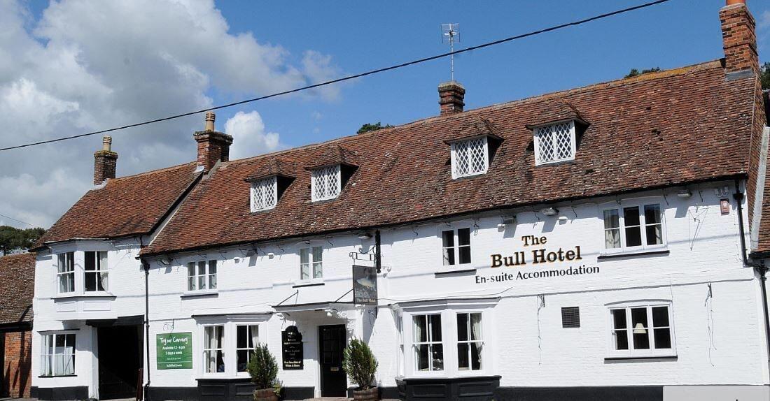 Vista Exterior The Bull Hotel