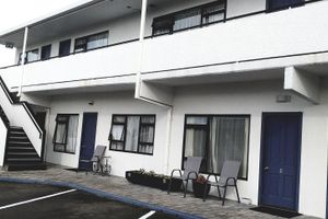 Alojamiento - Shadzz Motel & Conference Centre
