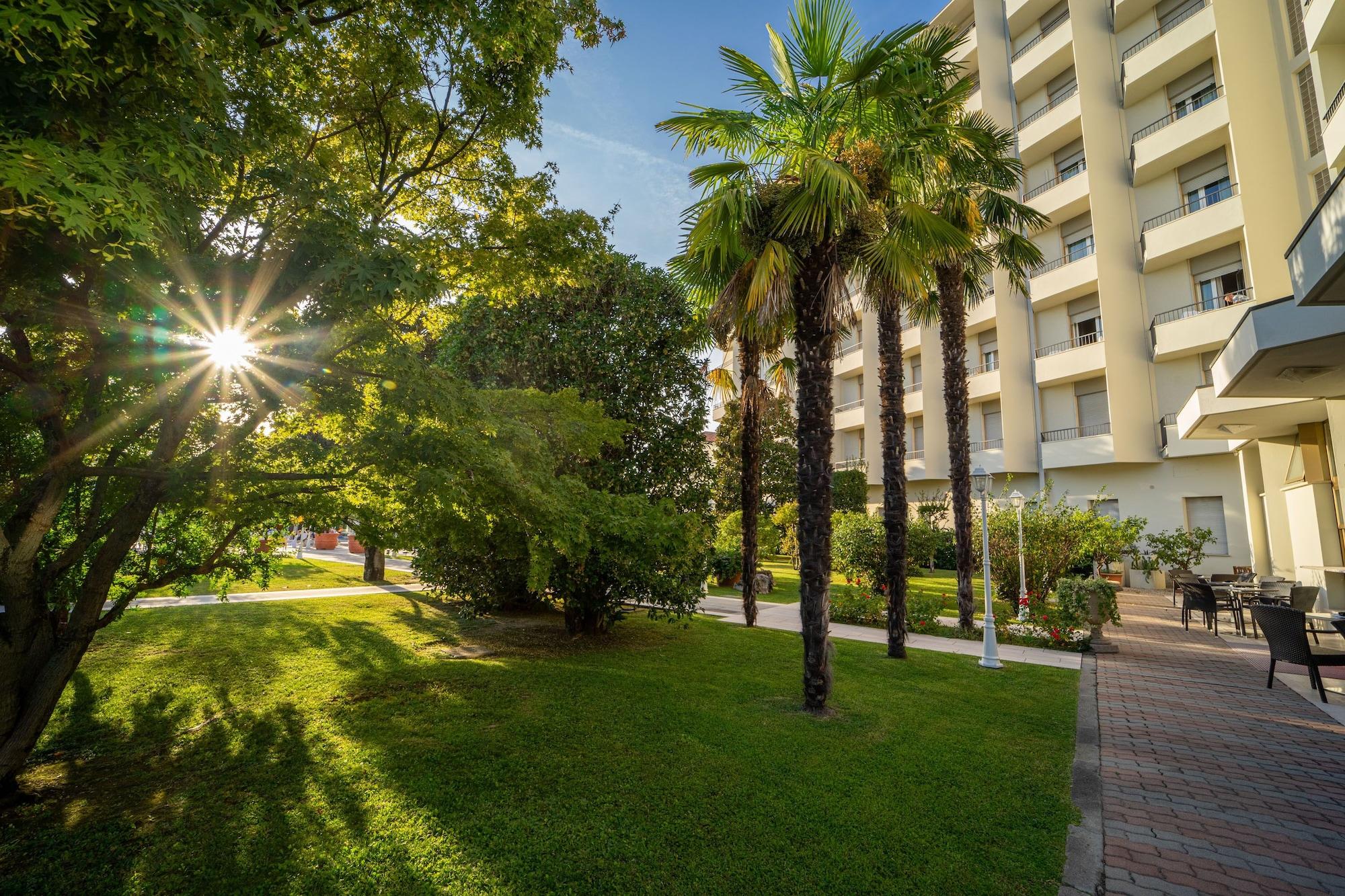 Vista Exterior Hotel Ariston Molino Buja