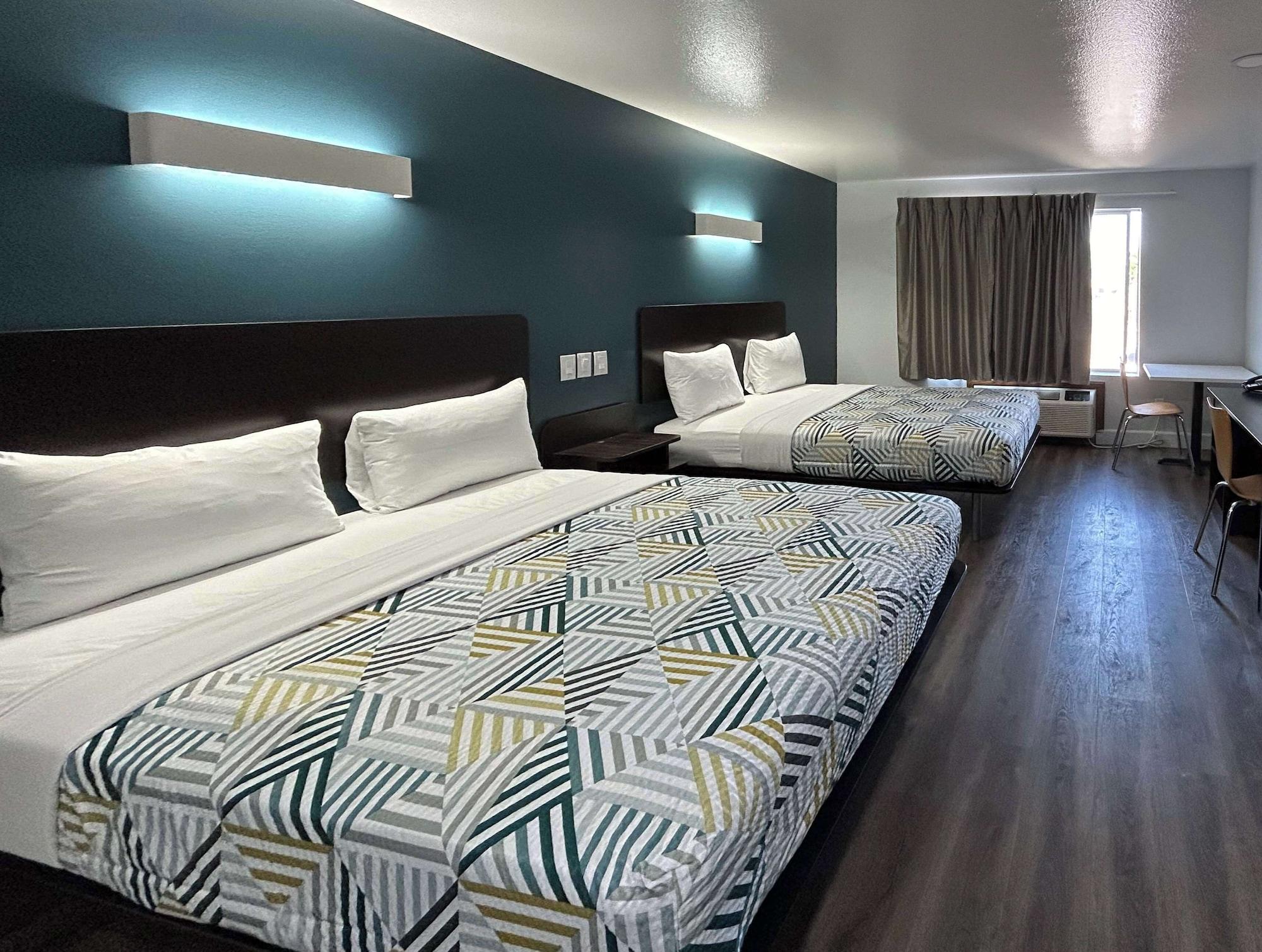 Habitación Studio 6 Suites Hesperia, CA – West Main Street – I-15