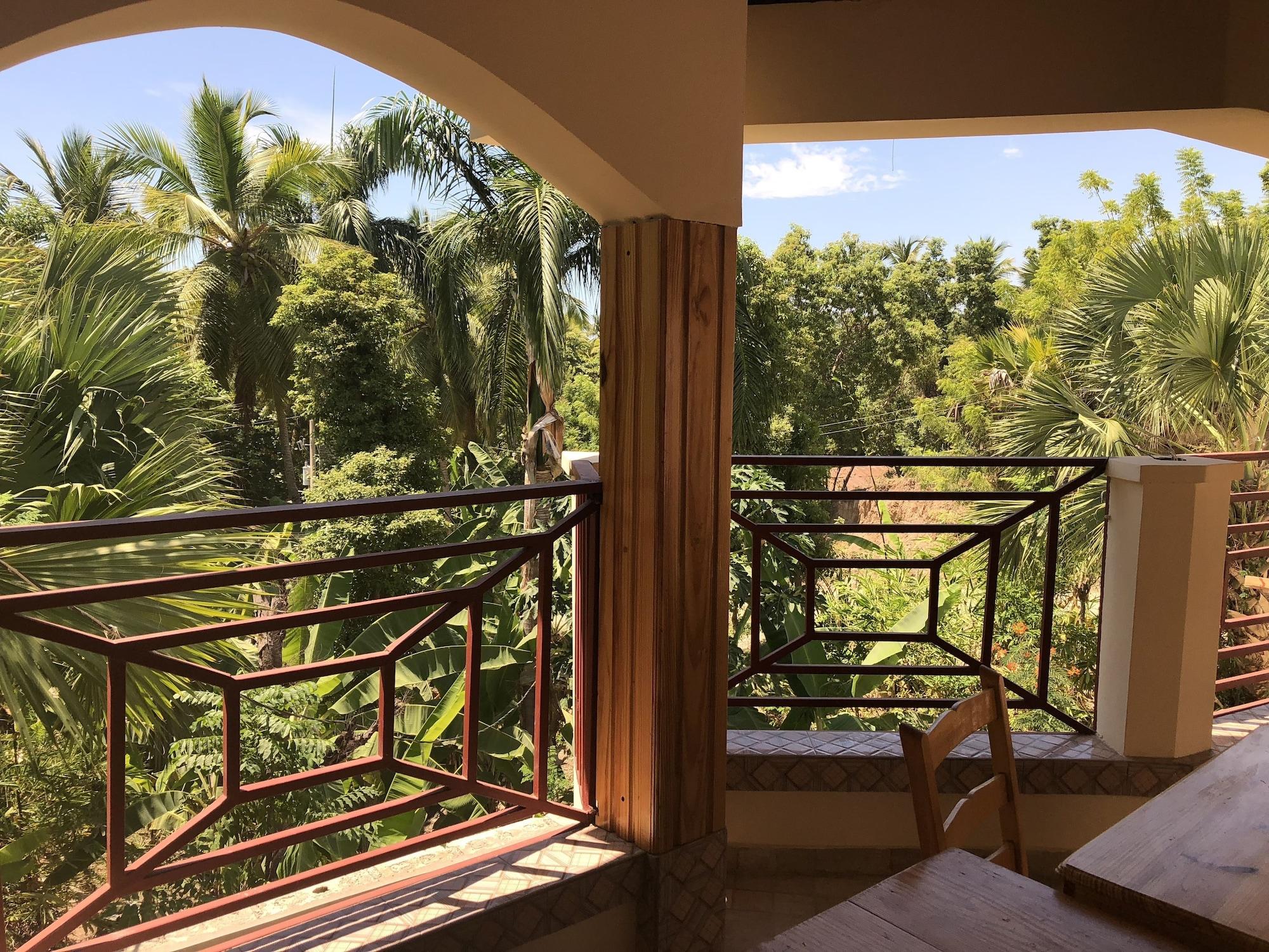 Vista Exterior Hotel Inoubliable