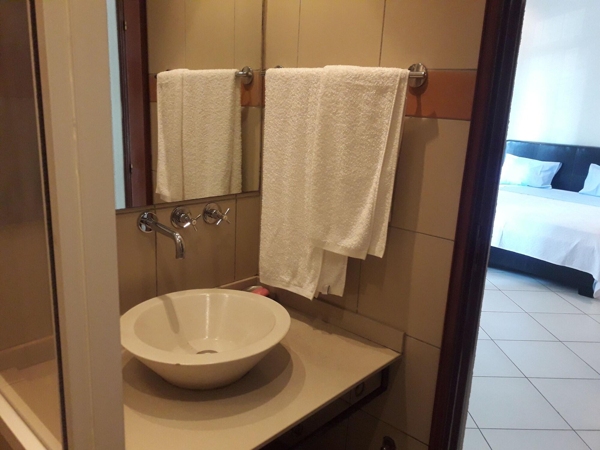 Equipamiento de Habitación NAZARÉ