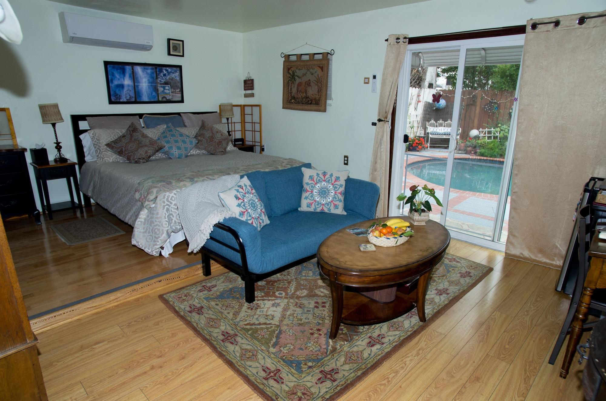 Varios Life is Good Bed and Breakfast
