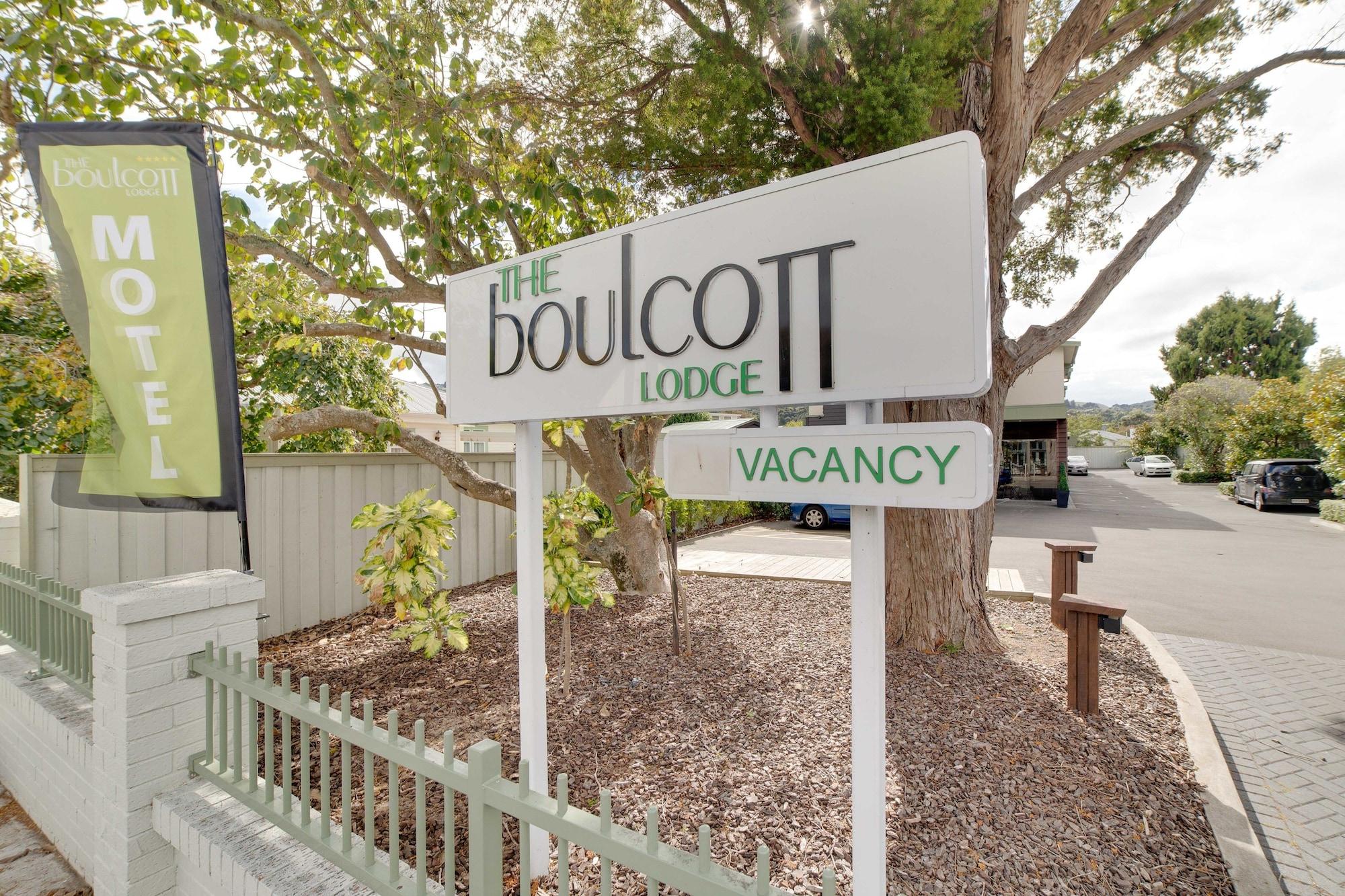 Varios Boulcott Lodge