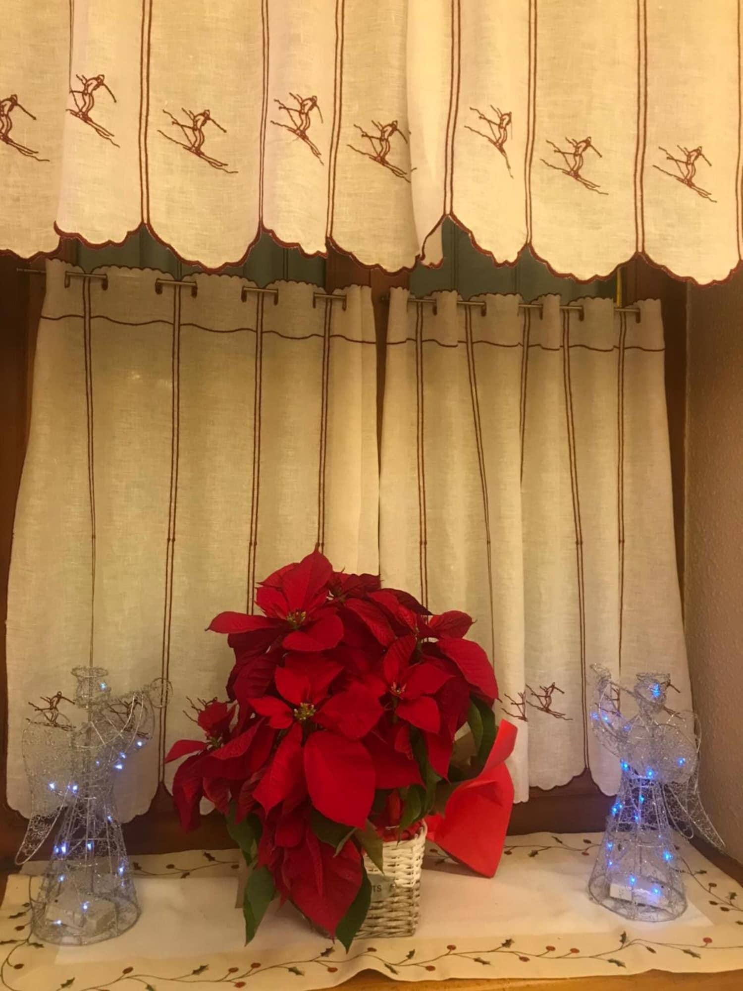 Salón de Baile Hostal Escuils