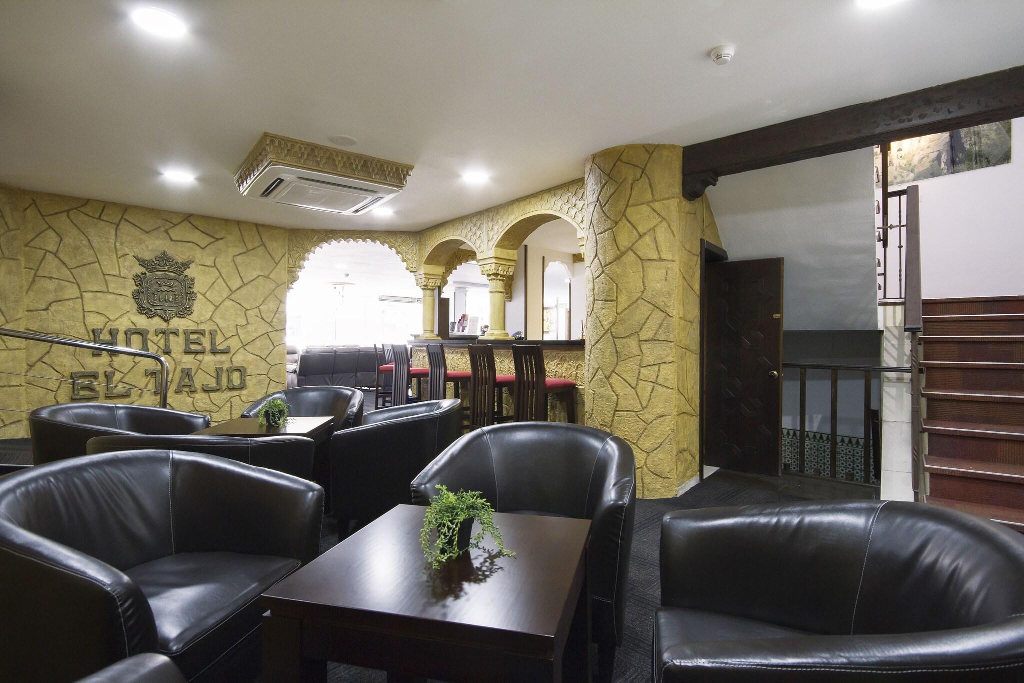 Bar/Salón Hotel El Tajo & SPA