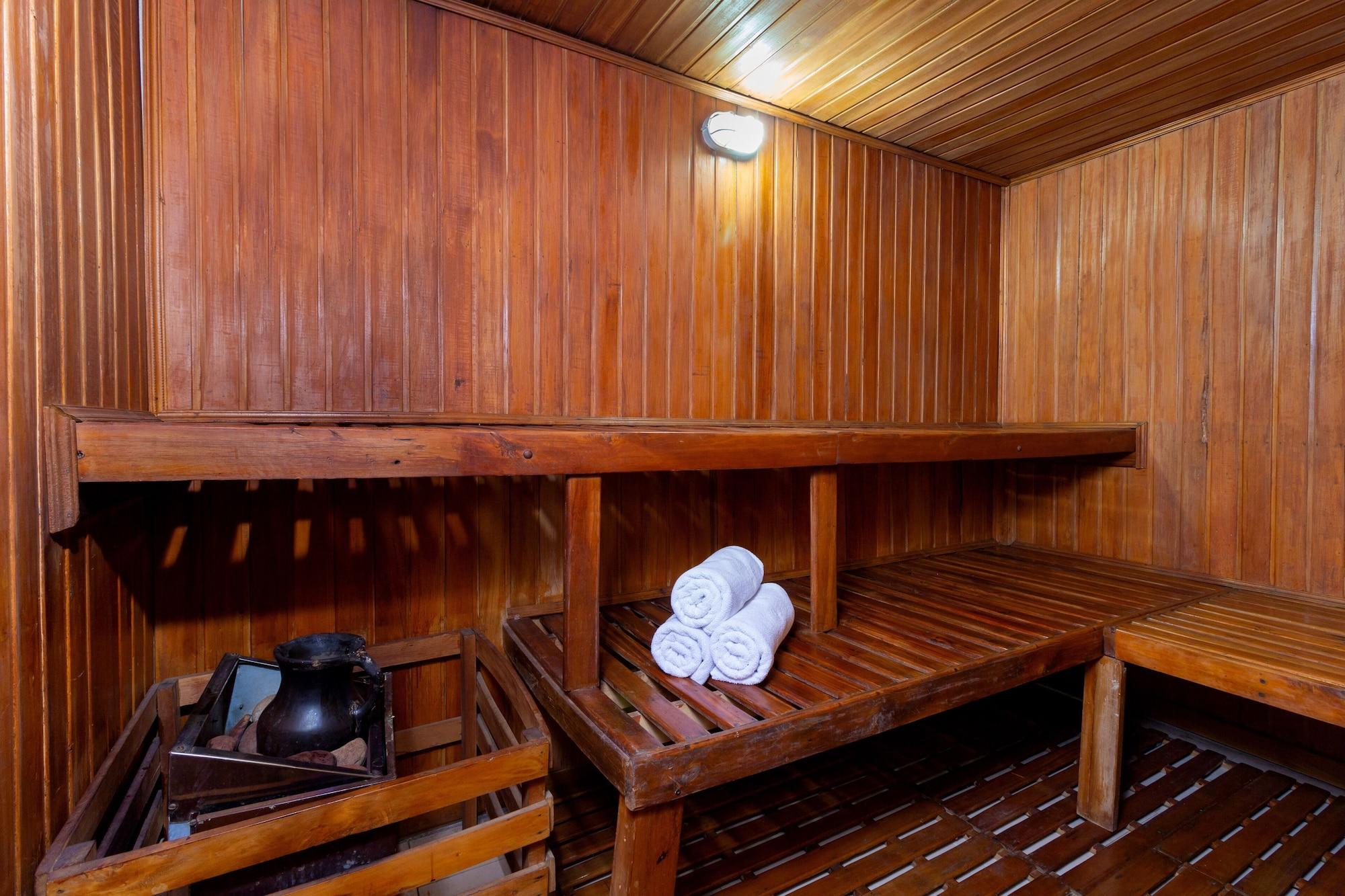 Spa Hotel Madisson Inn Luxury By Geh Suites